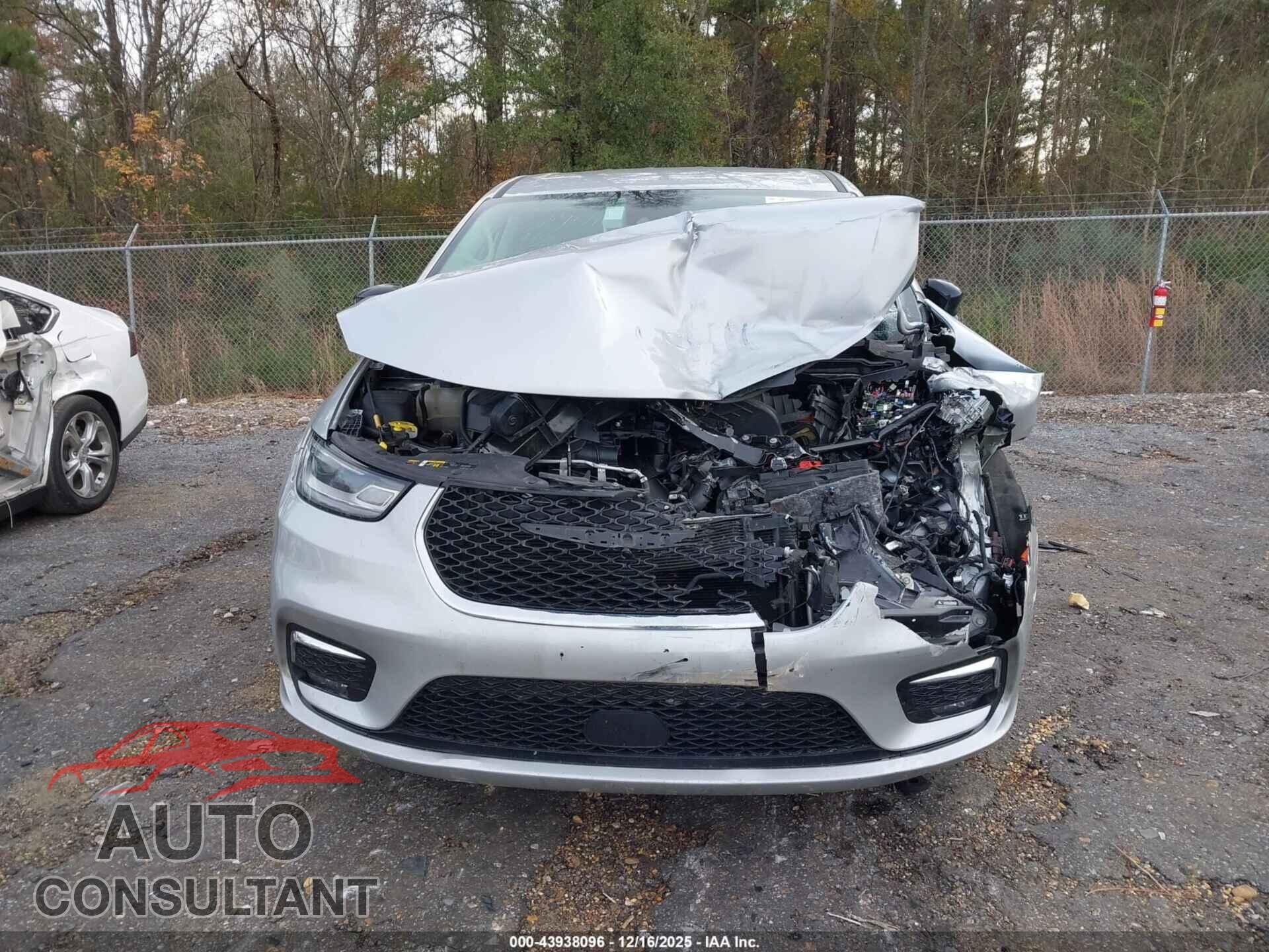 CHRYSLER PACIFICA 2024 - 2C4RC1BG4RR171948