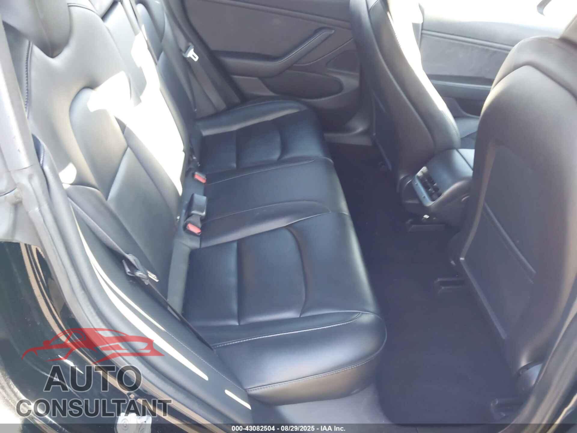 TESLA MODEL 3 2018 - 5YJ3E1EA8JF152505