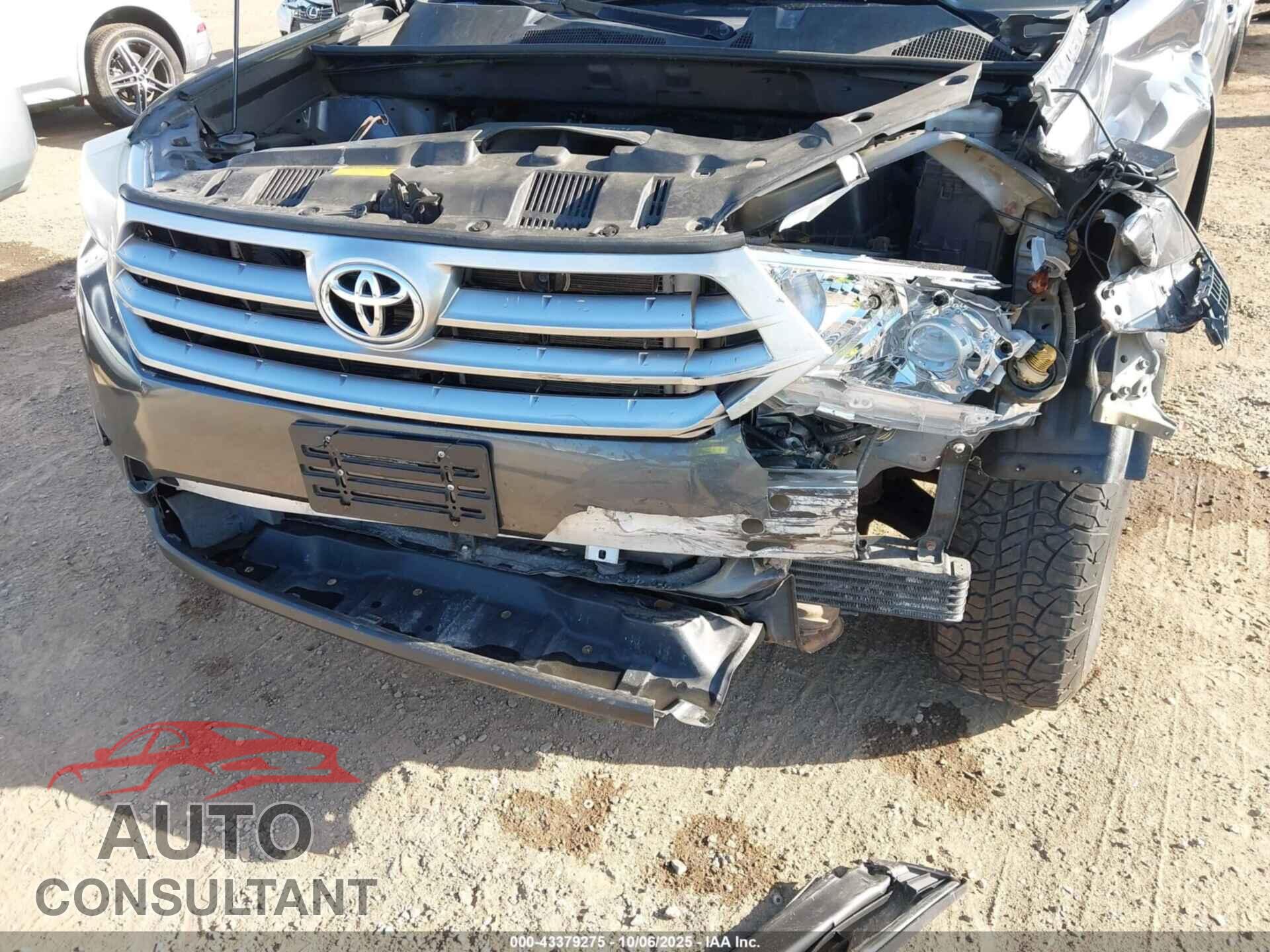 TOYOTA HIGHLANDER 2012 - 5TDBK3EHXCS100773