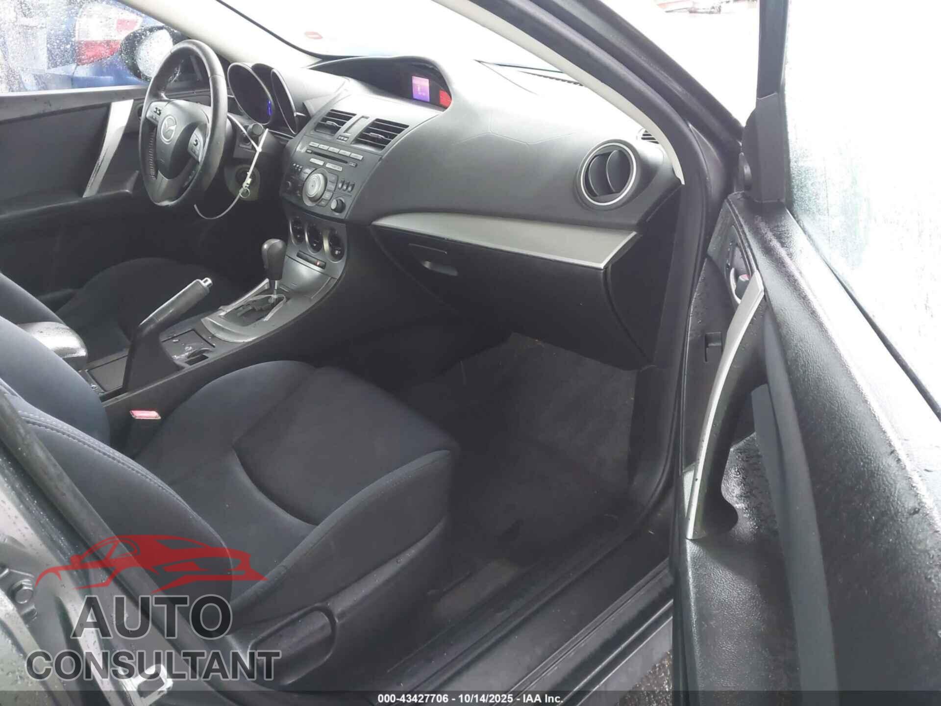 MAZDA MAZDA3 2011 - JM1BL1K65B1405873
