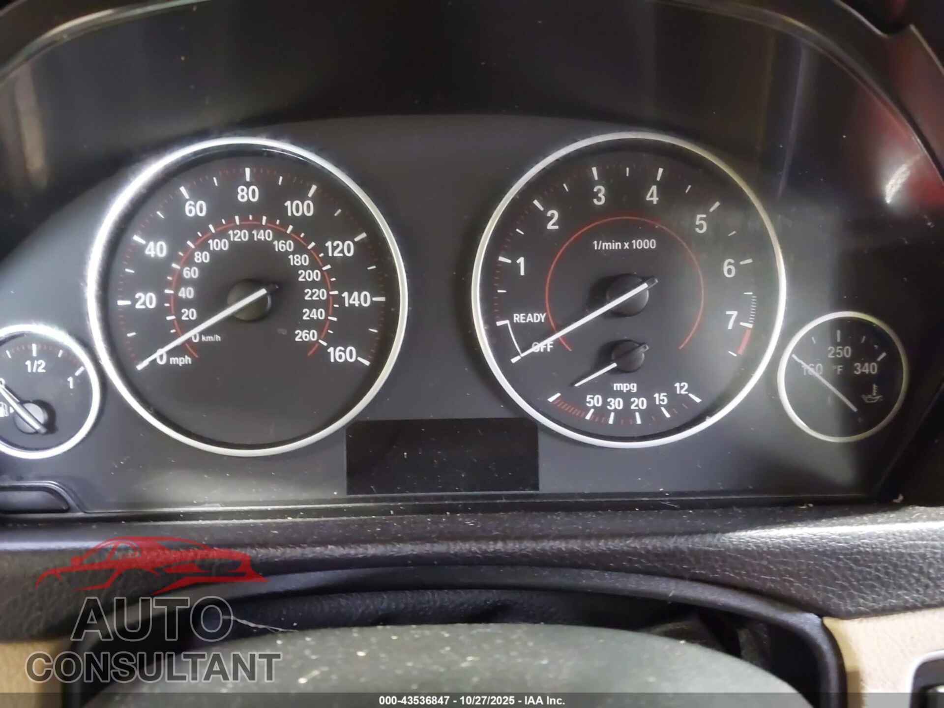BMW 330I 2017 - WBA8B9C55HK676305