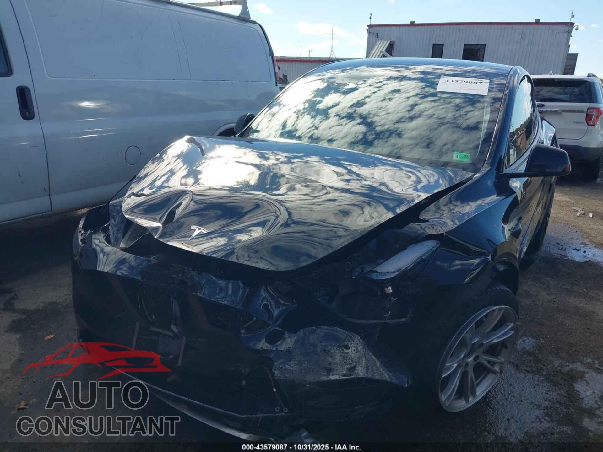TESLA MODEL Y 2024 - 7SAYGDEEXRA218228
