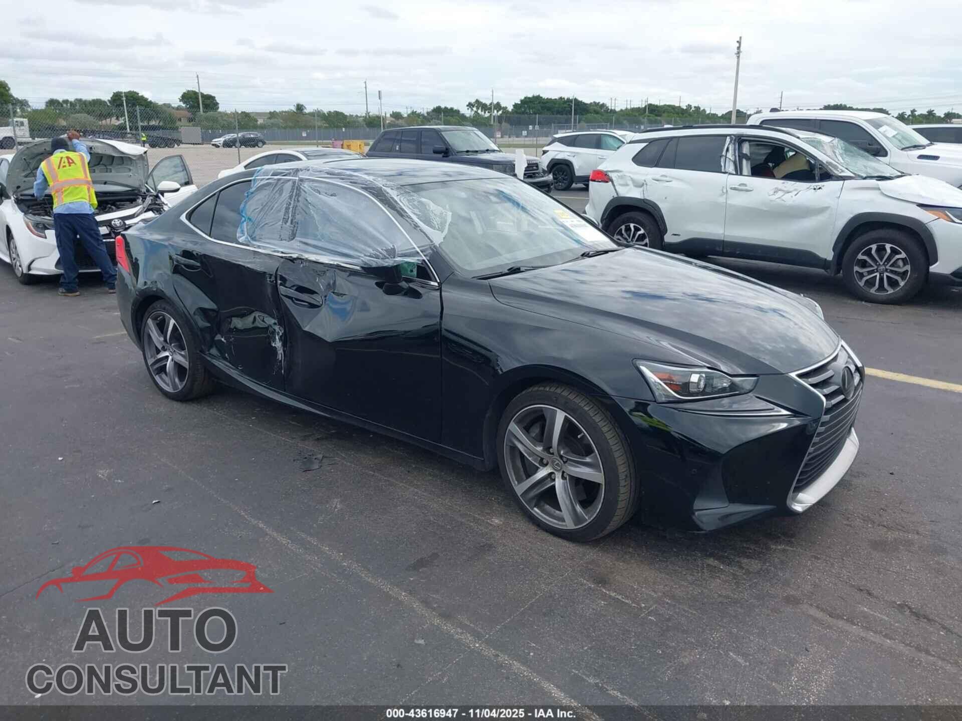 LEXUS IS 300 2020 - JTHDA1D28L5107464