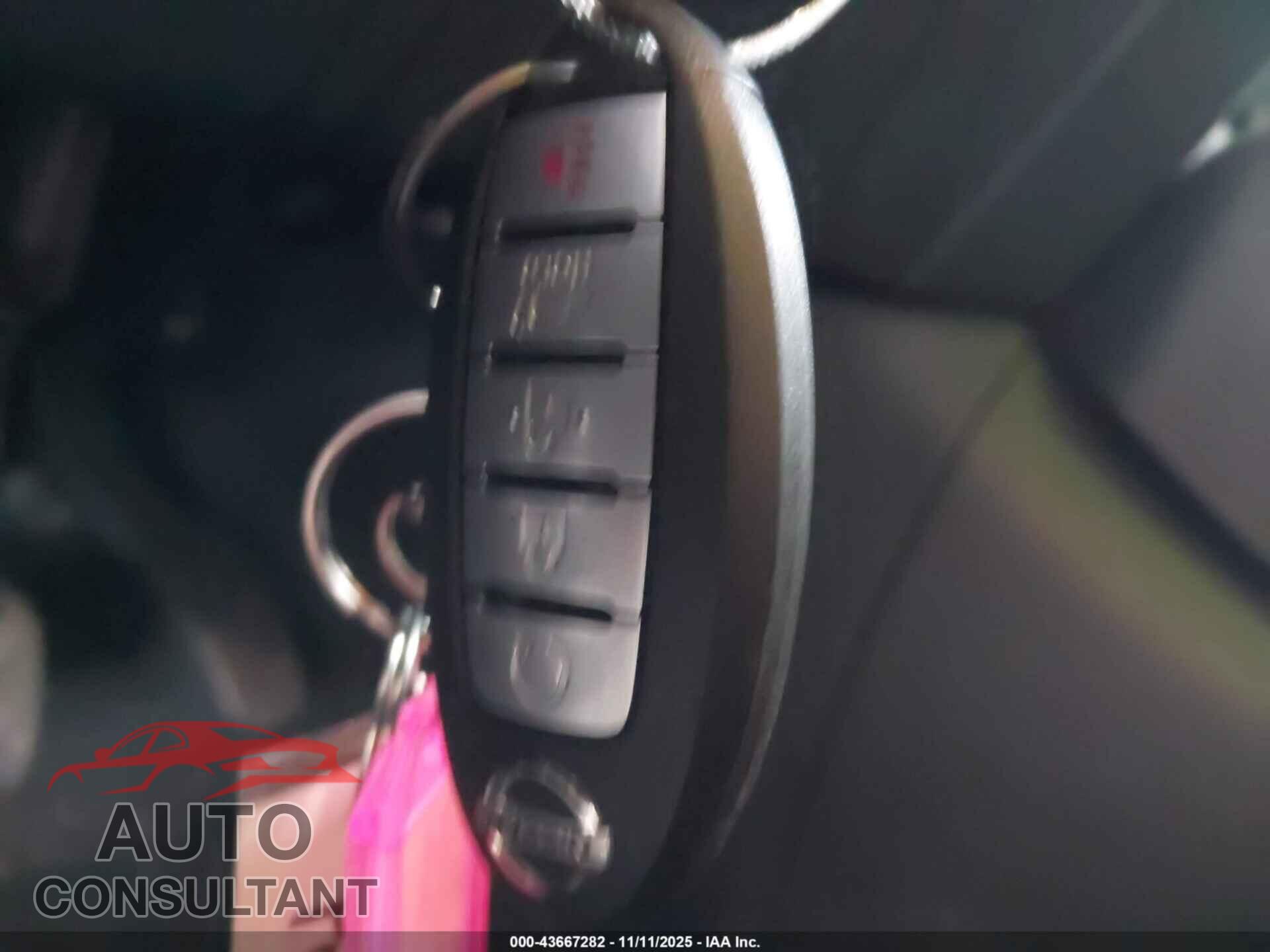 NISSAN ROGUE 2019 - KNMAT2MV0KP518519