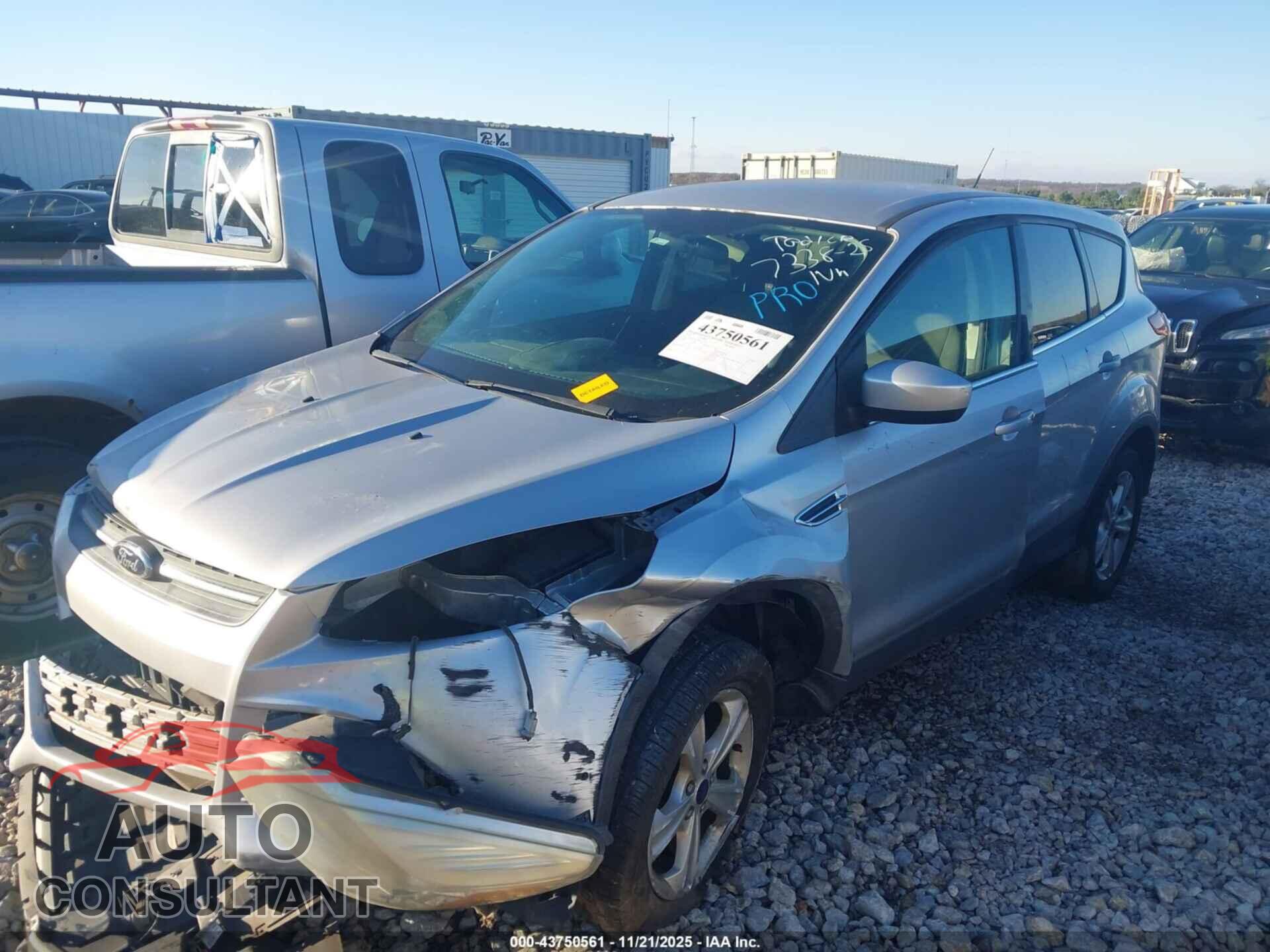 FORD ESCAPE 2016 - 1FMCU0G78GUC51559