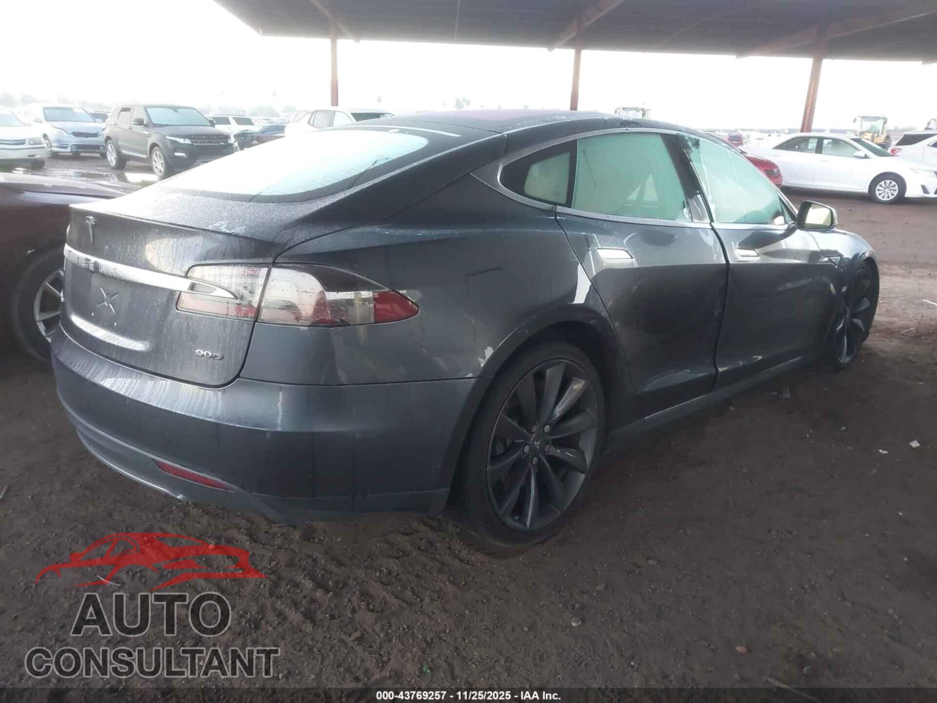 TESLA MODEL S 2015 - 5YJSA1E2XFF116080