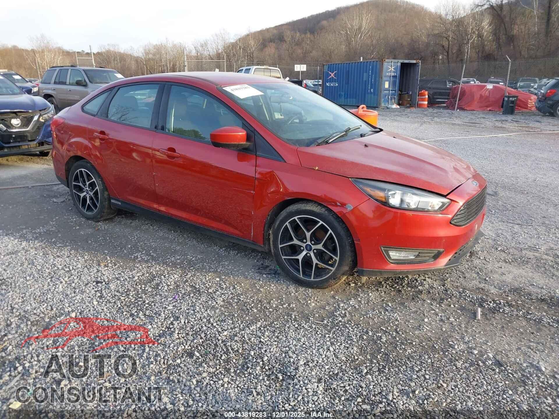 FORD FOCUS 2018 - 1FADP3FE3JL256981