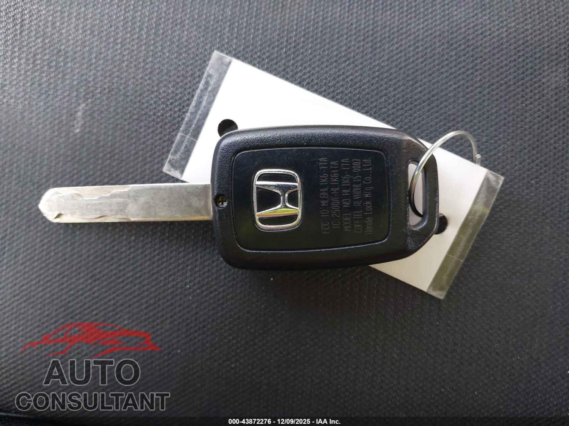 HONDA CIVIC 2017 - 2HGFC2F52HH547070