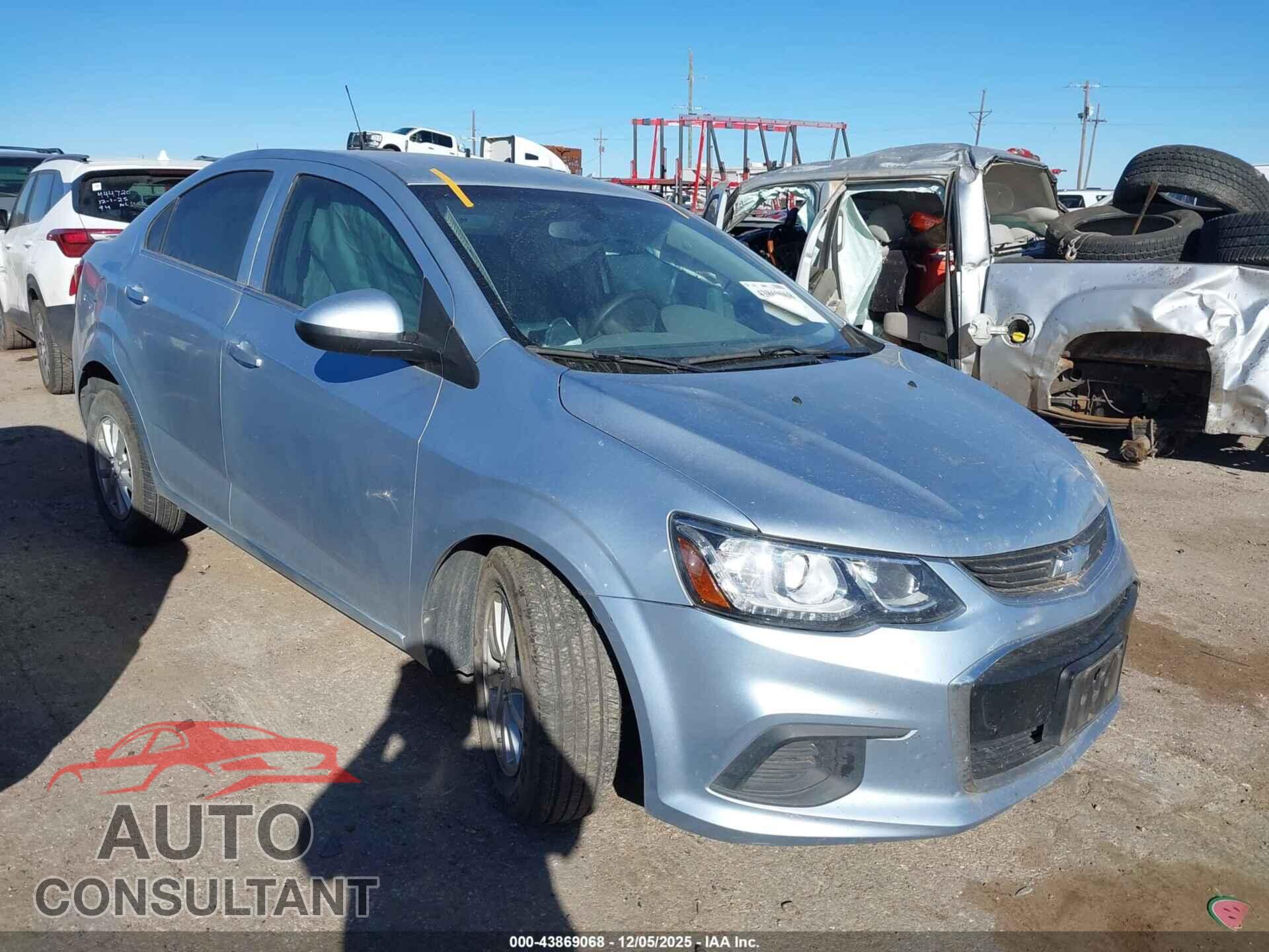CHEVROLET SONIC 2017 - 1G1JD5SH9H4105903