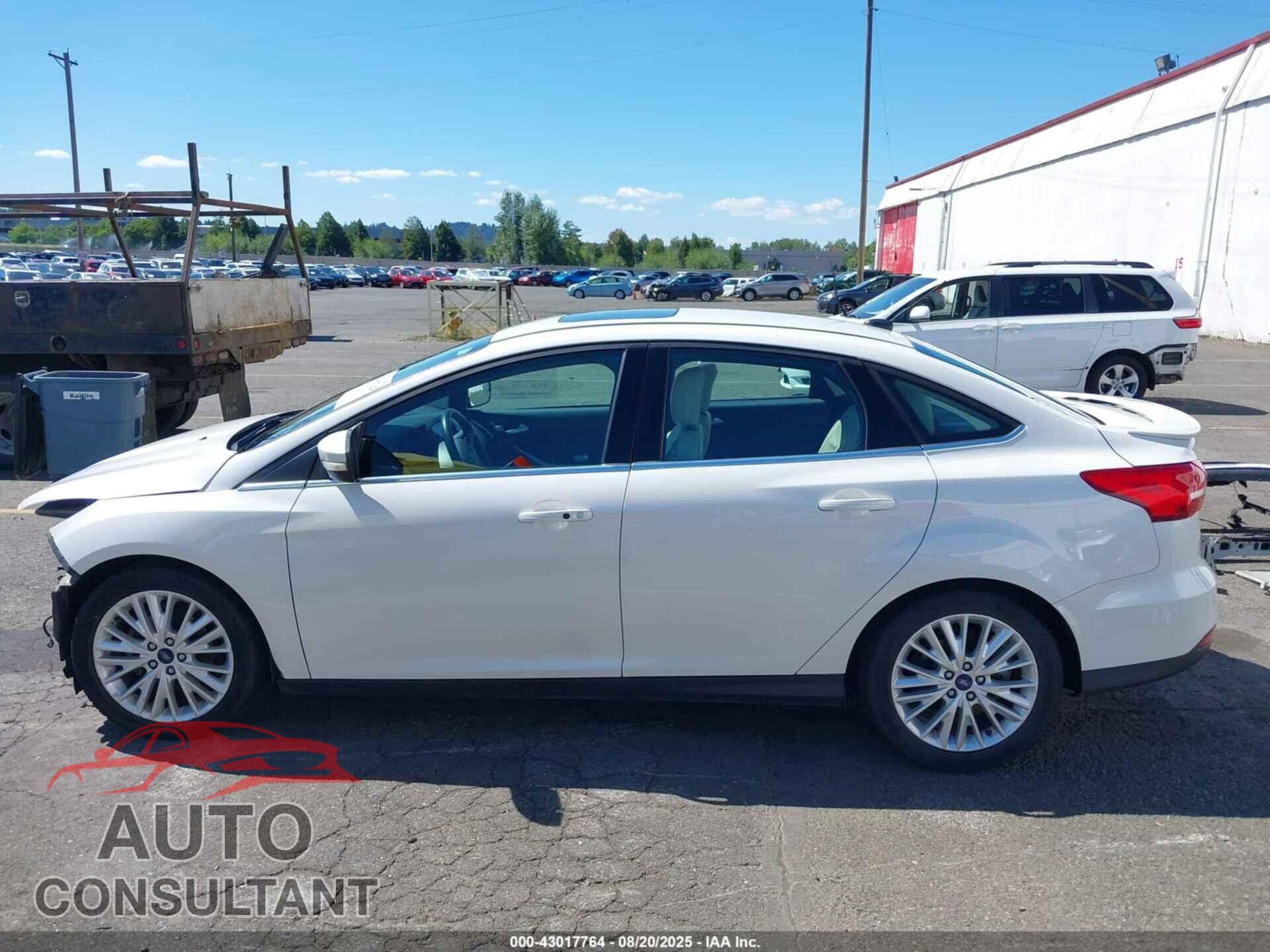 FORD FOCUS 2017 - 1FADP3J26HL288170