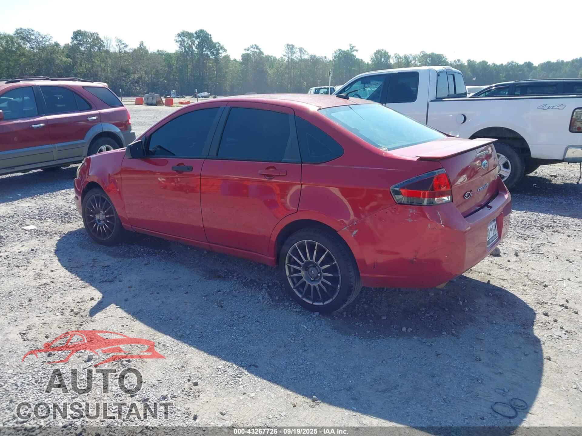 FORD FOCUS 2011 - 1FAHP3GN2BW142129