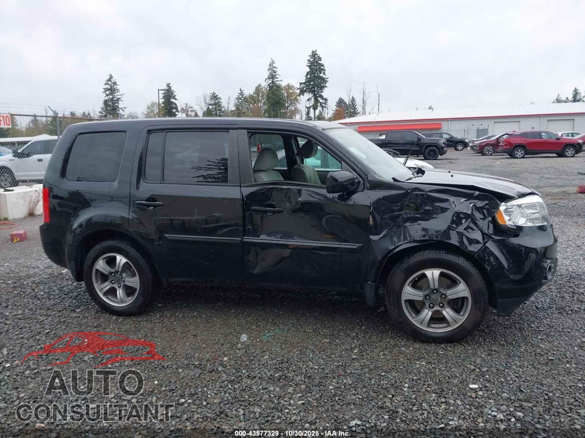HONDA PILOT 2015 - 5FNYF4H36FB048118