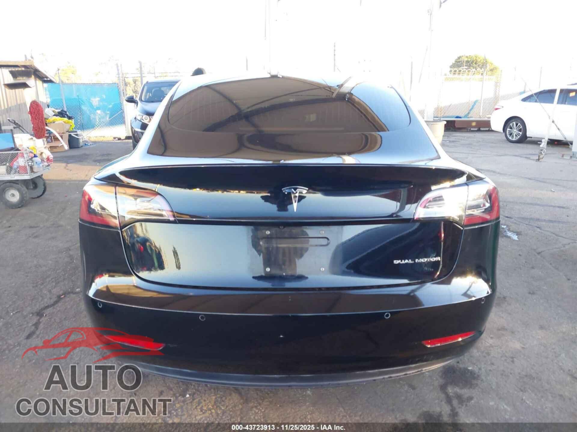 TESLA MODEL 3 2018 - 5YJ3E1EB4JF184747