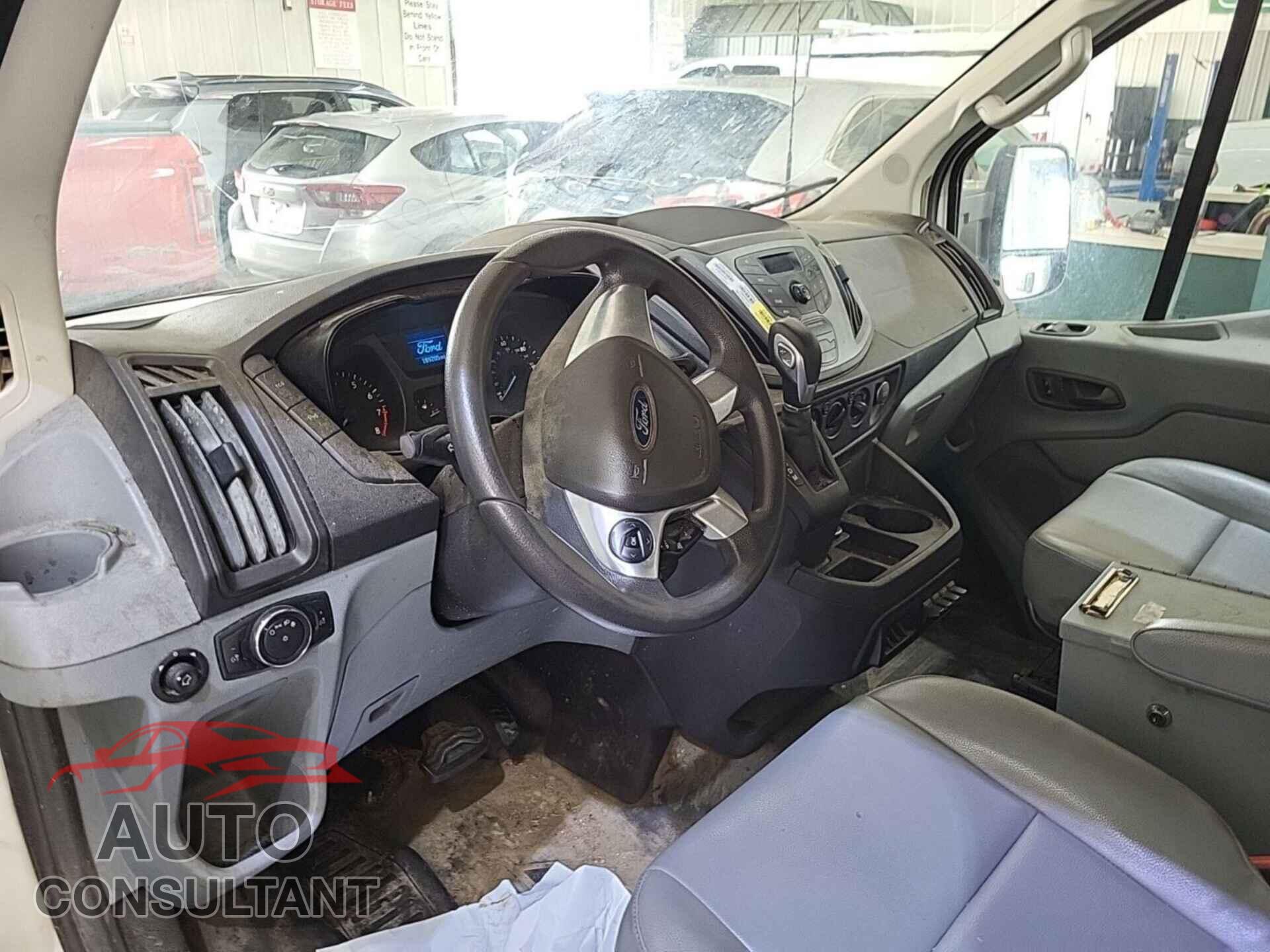 FORD TRANSIT 2017 - 1FTYE1YM8HKB07122