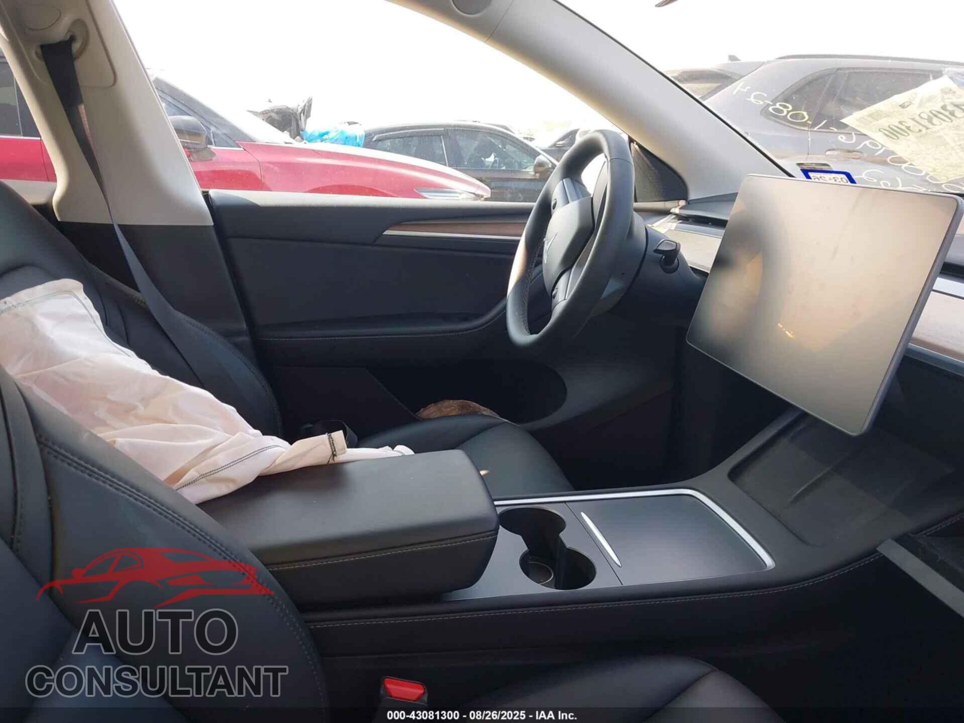 TESLA MODEL Y 2023 - 7SAYGDEFXPF711562