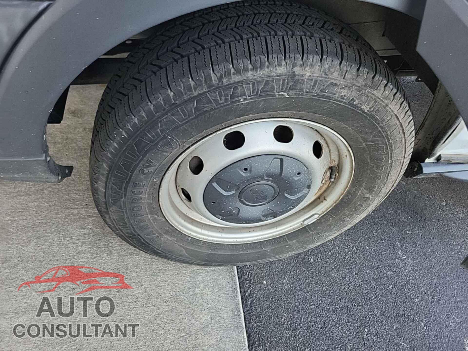 FORD TRANSIT 2018 - 1FTYR2XG2JKB05555