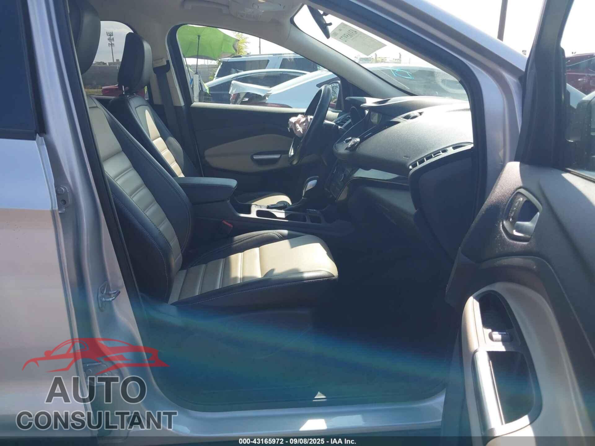 FORD ESCAPE 2019 - 1FMCU9HD5KUC54064