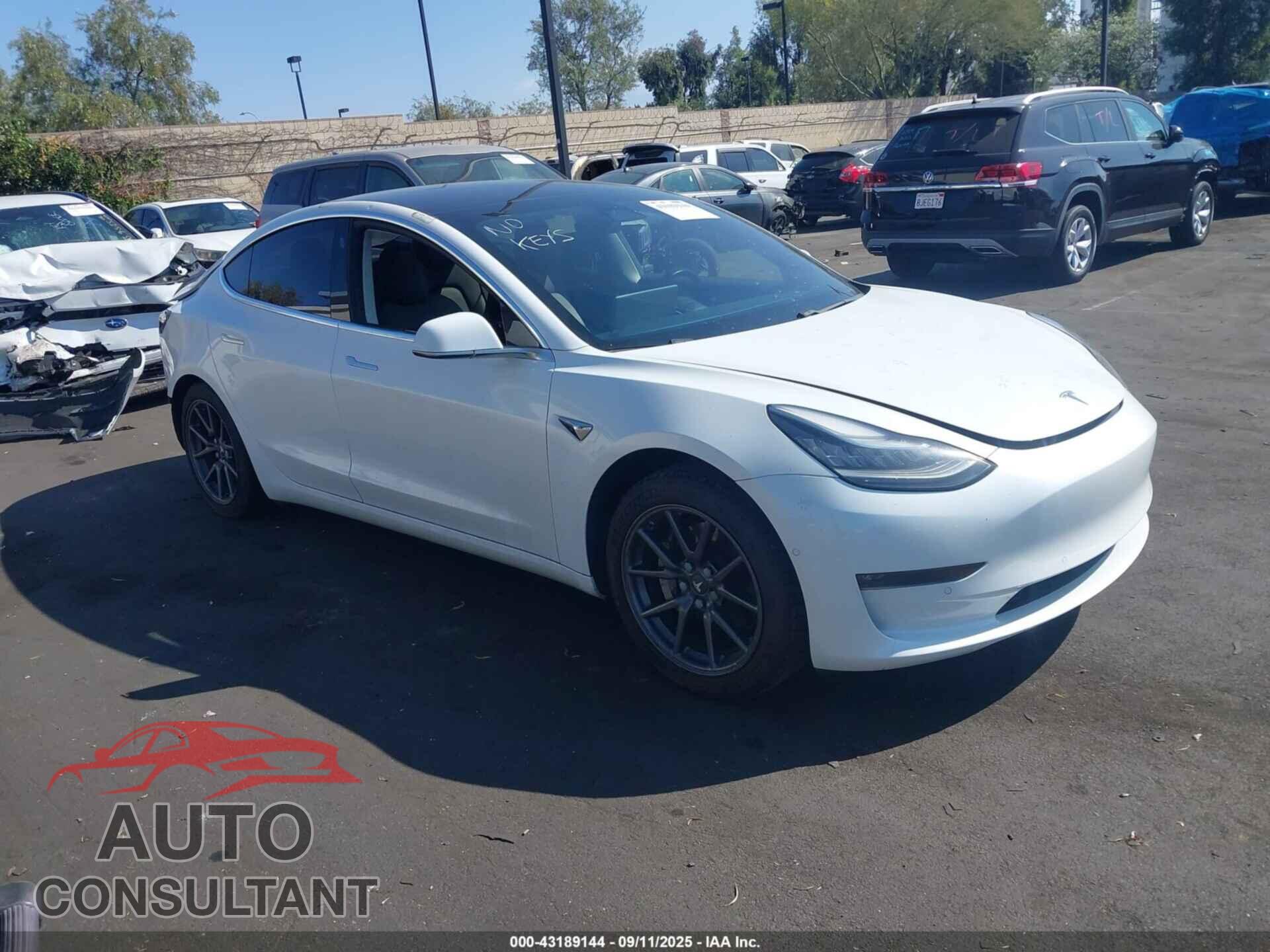 TESLA MODEL 3 2018 - 5YJ3E1EAXJF040286