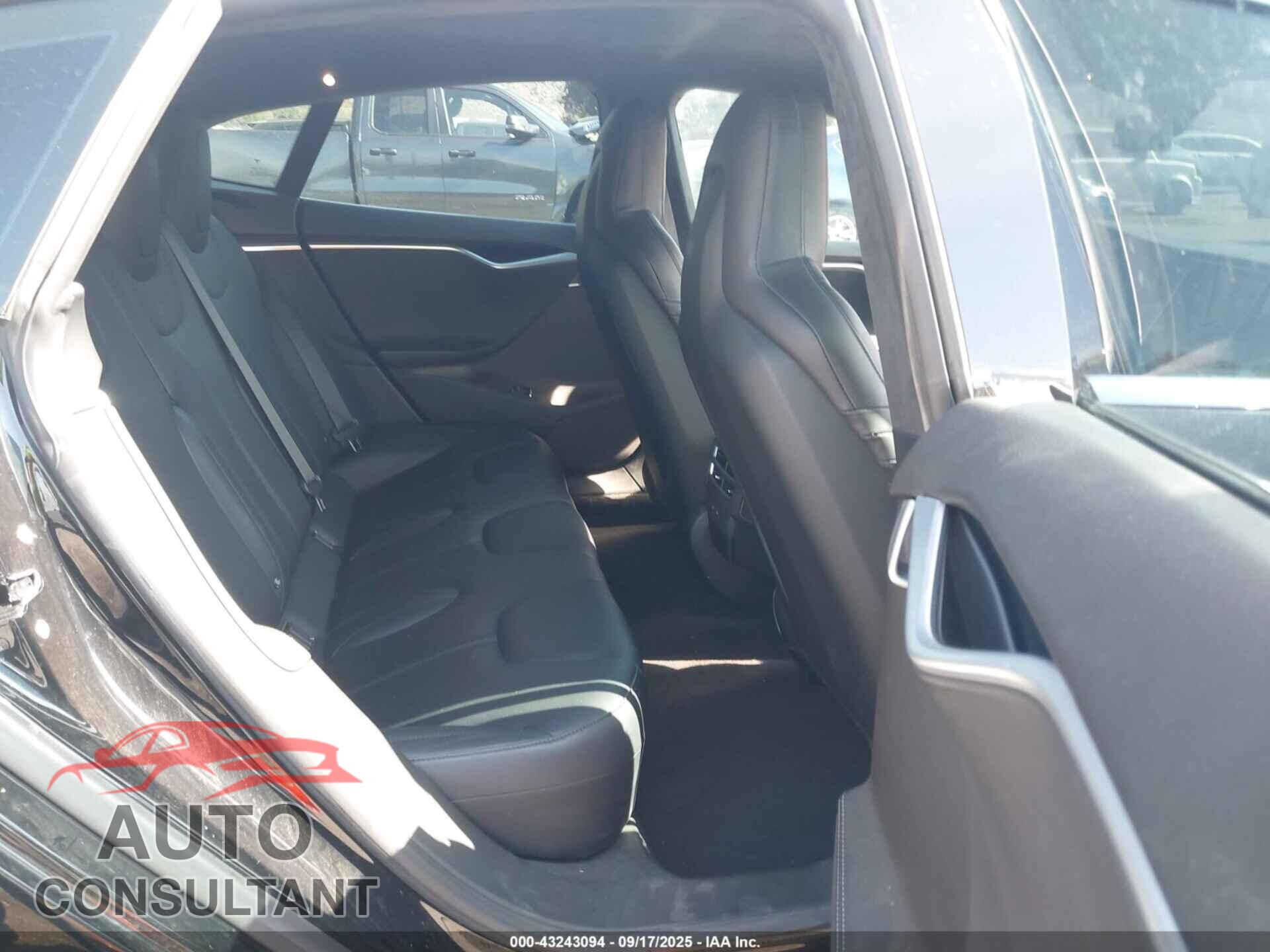 TESLA MODEL S 2016 - 5YJSA1E15GF161243