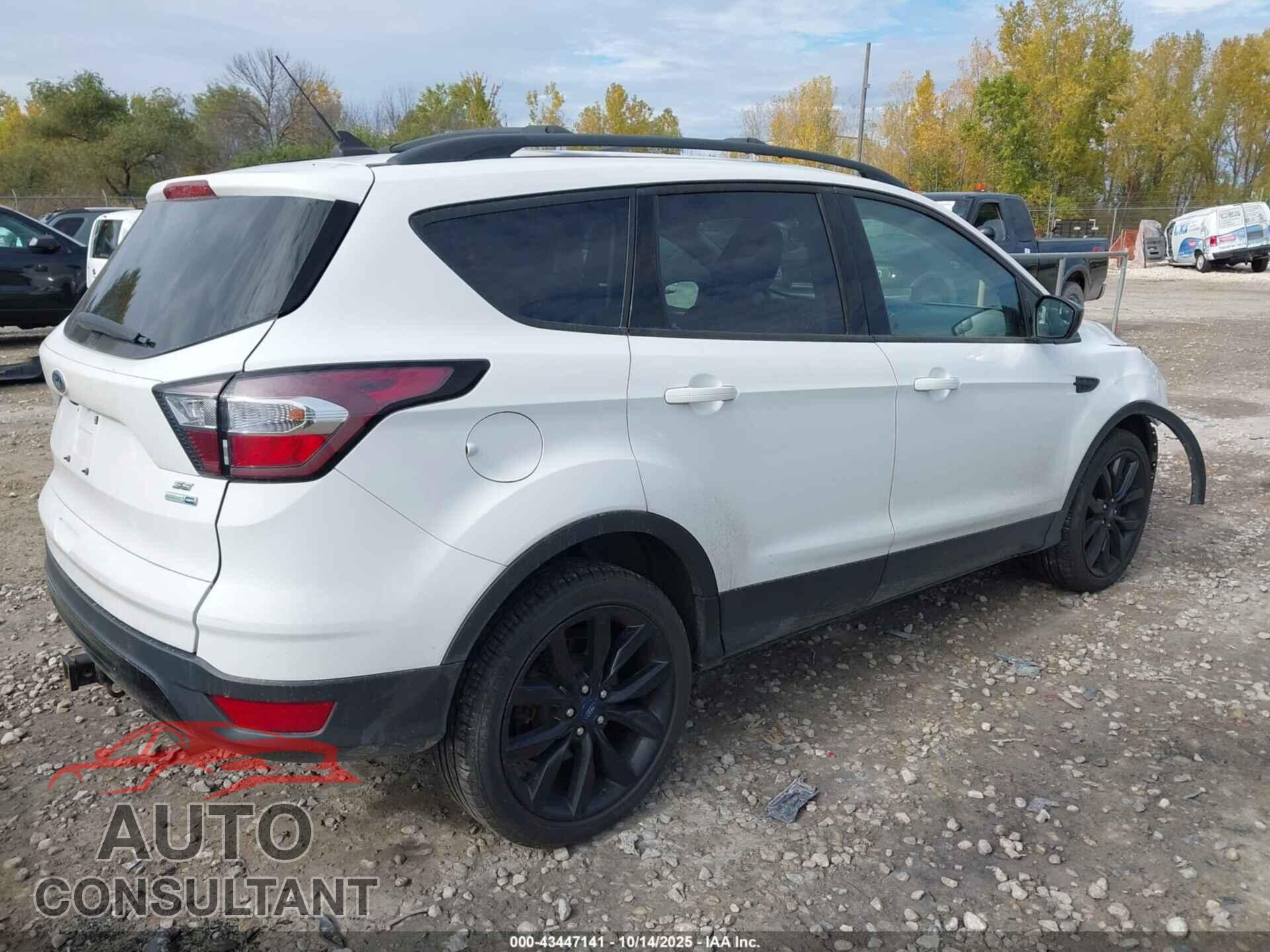 FORD ESCAPE 2018 - 1FMCU9GD7JUD39617