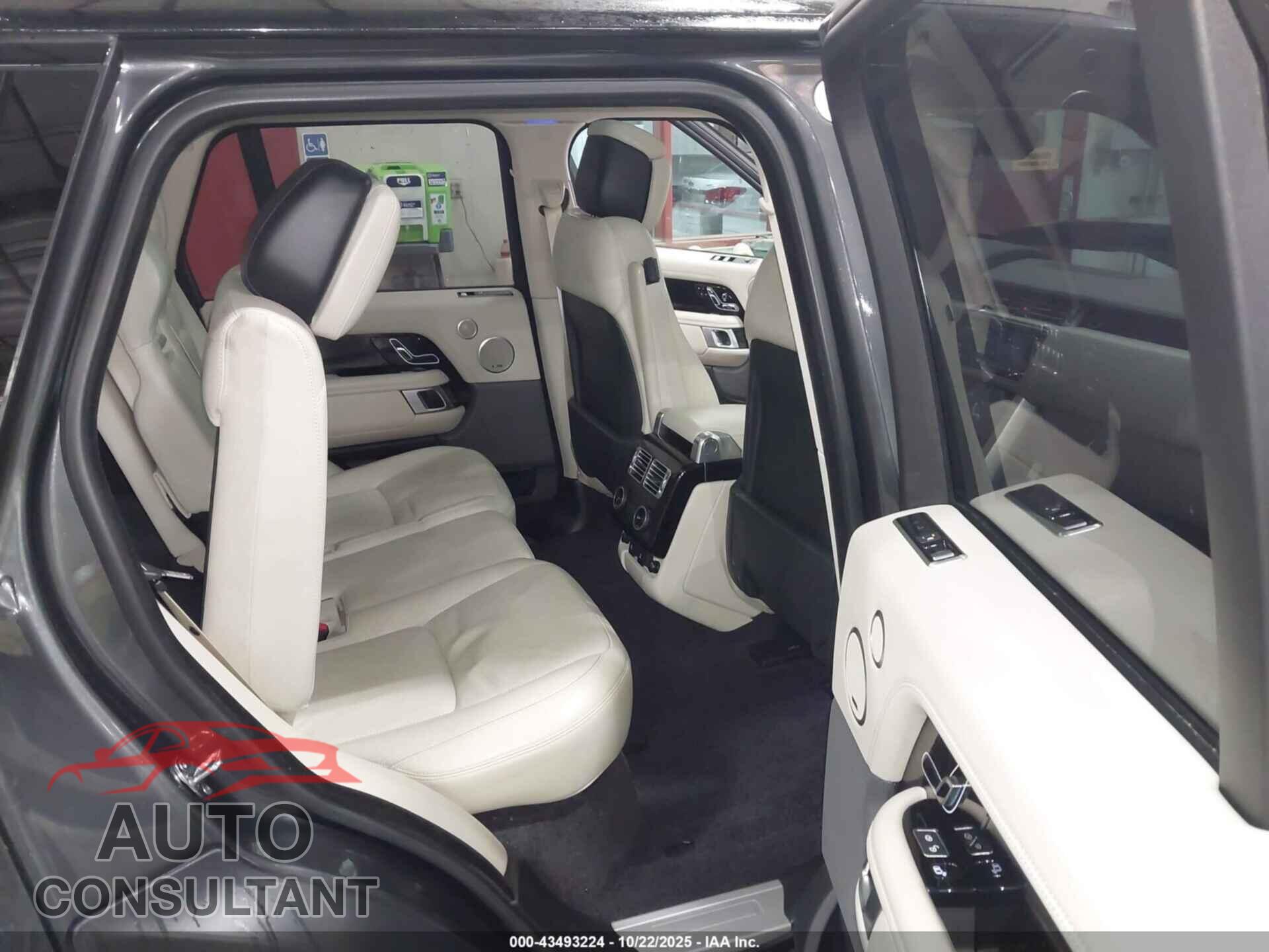 LAND ROVER RANGE ROVER 2019 - SALGS2SV7KA567082