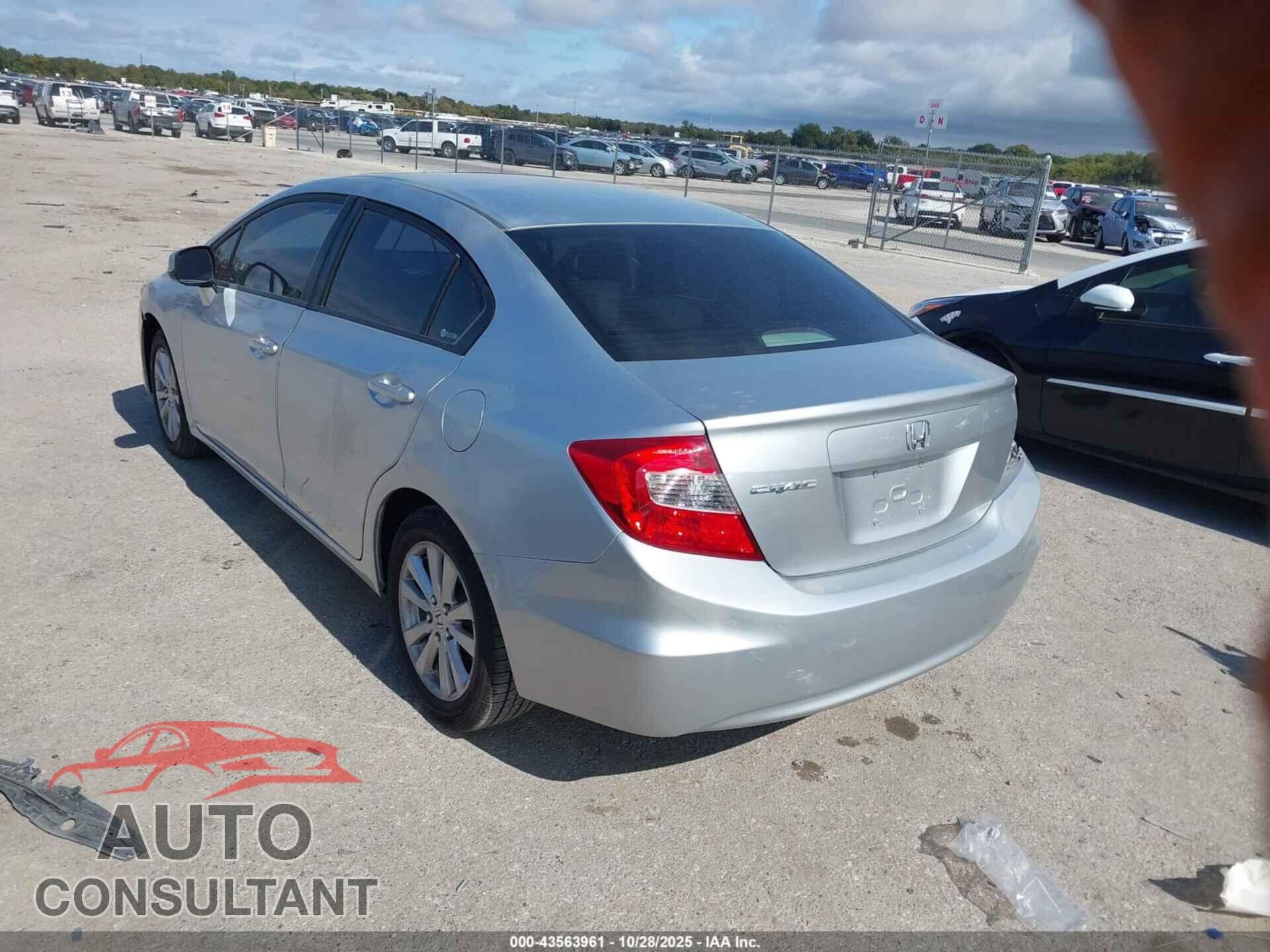 HONDA CIVIC 2012 - 2HGFB2F80CH602153