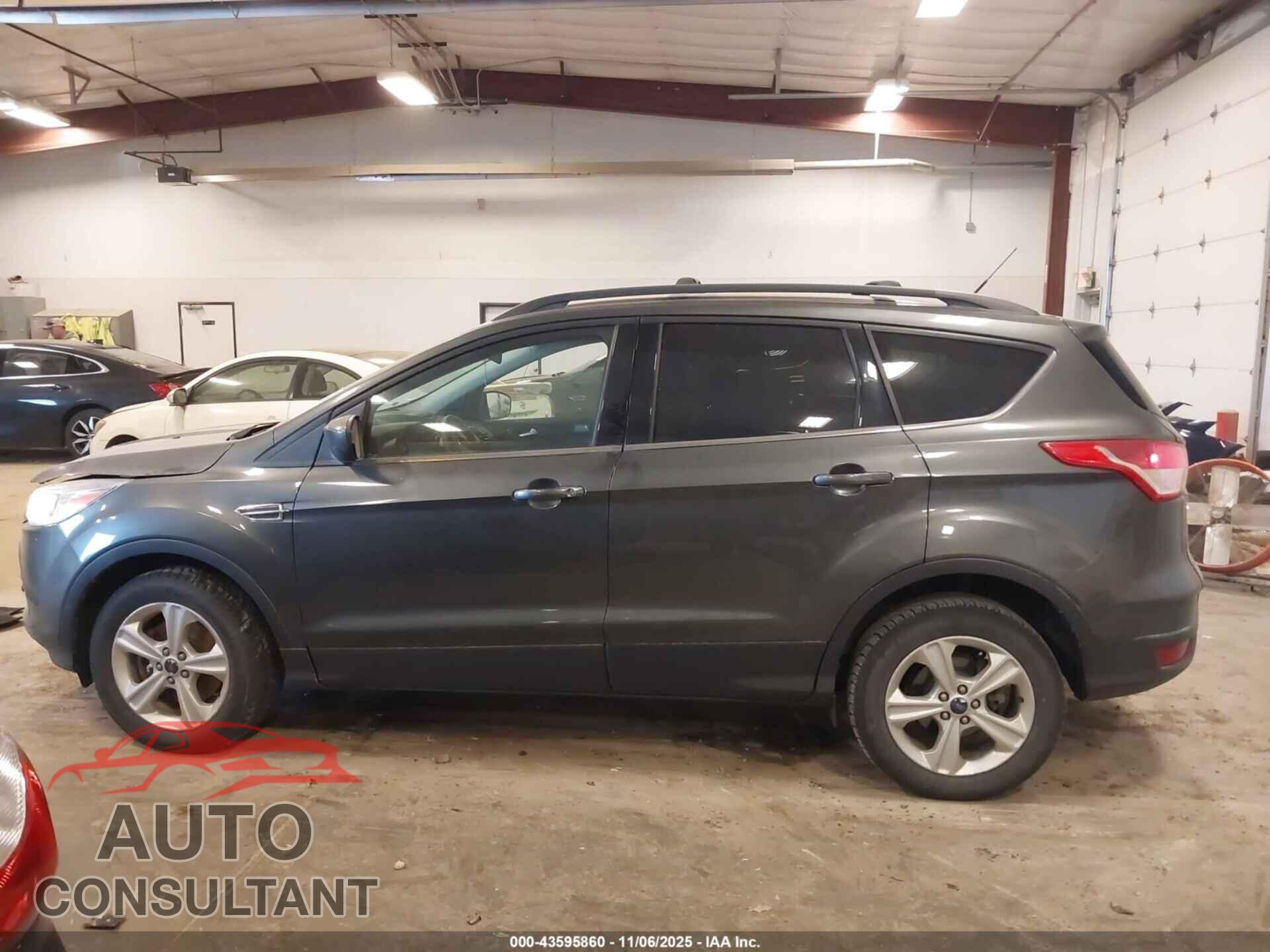 FORD ESCAPE 2016 - 1FMCU9G99GUC78050