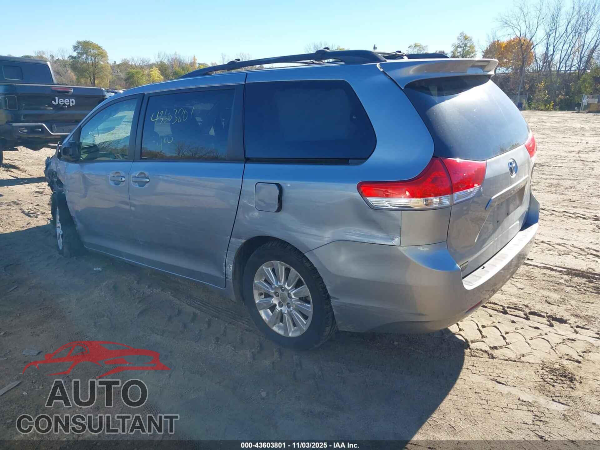 TOYOTA SIENNA 2012 - 5TDJK3DC9CS047274