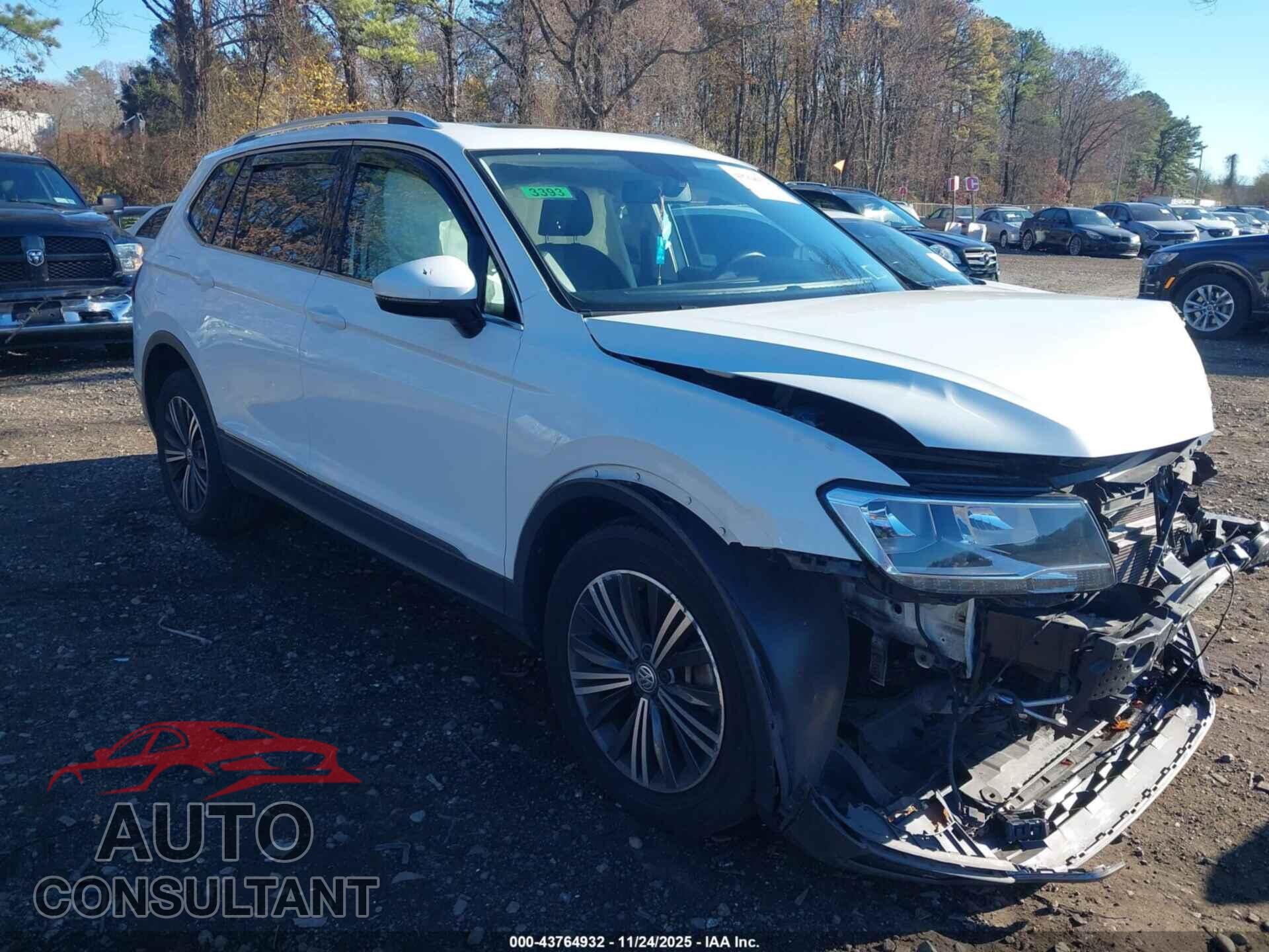 VOLKSWAGEN TIGUAN 2019 - 3VV2B7AX1KM123279