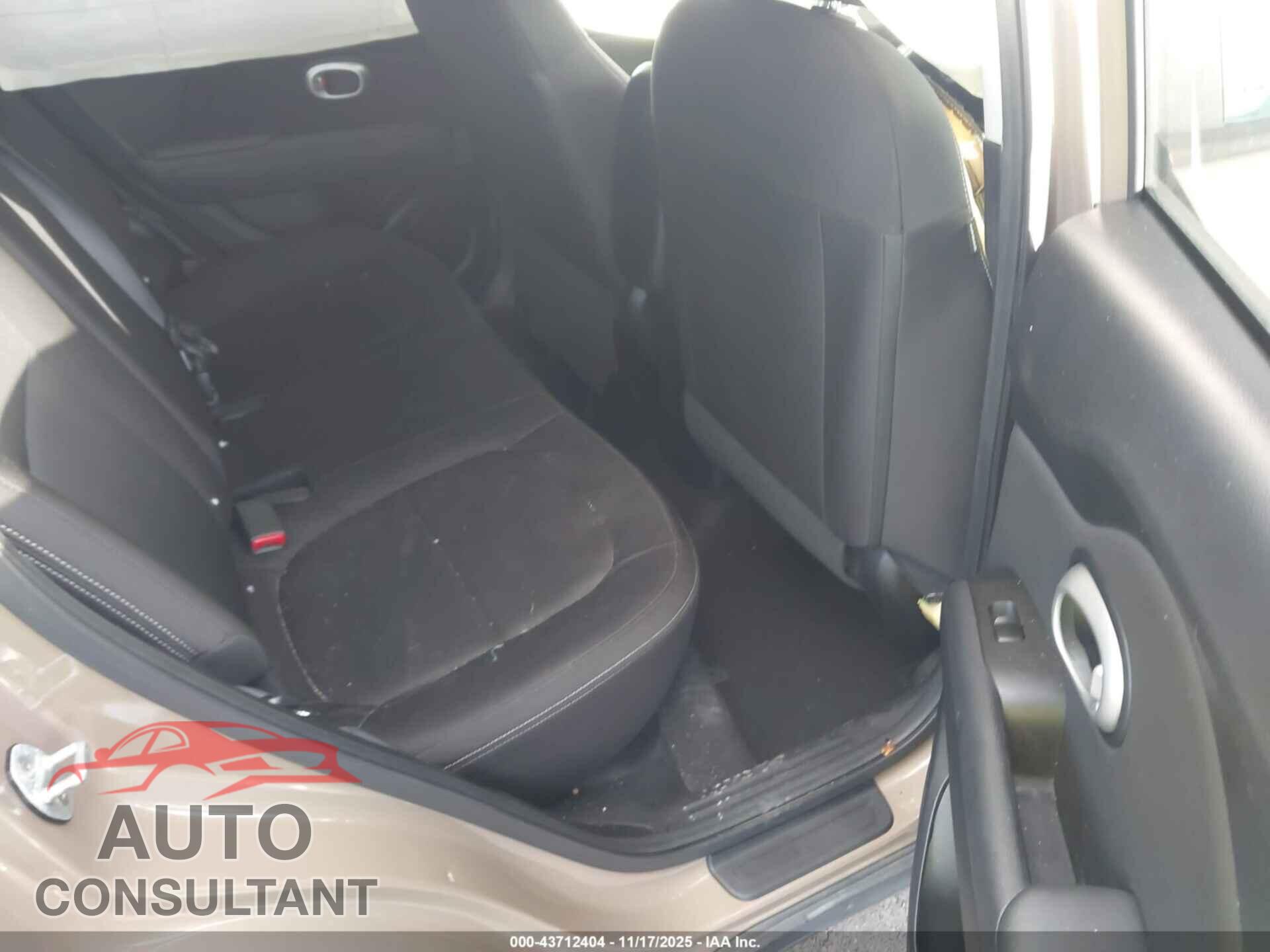 KIA SOUL 2016 - KNDJN2A23G7331769