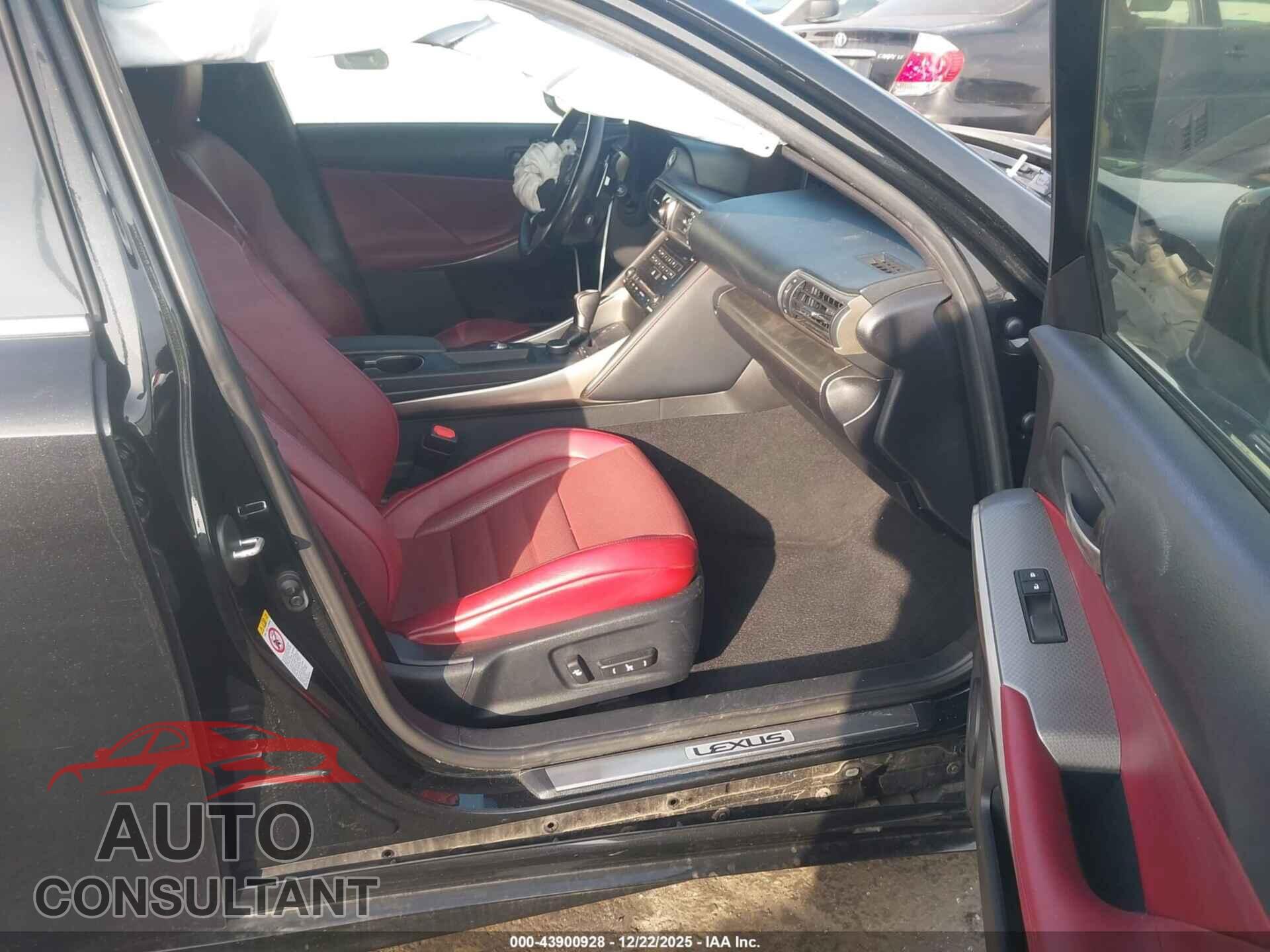 LEXUS IS 300 2018 - JTHBA1D25J5081409