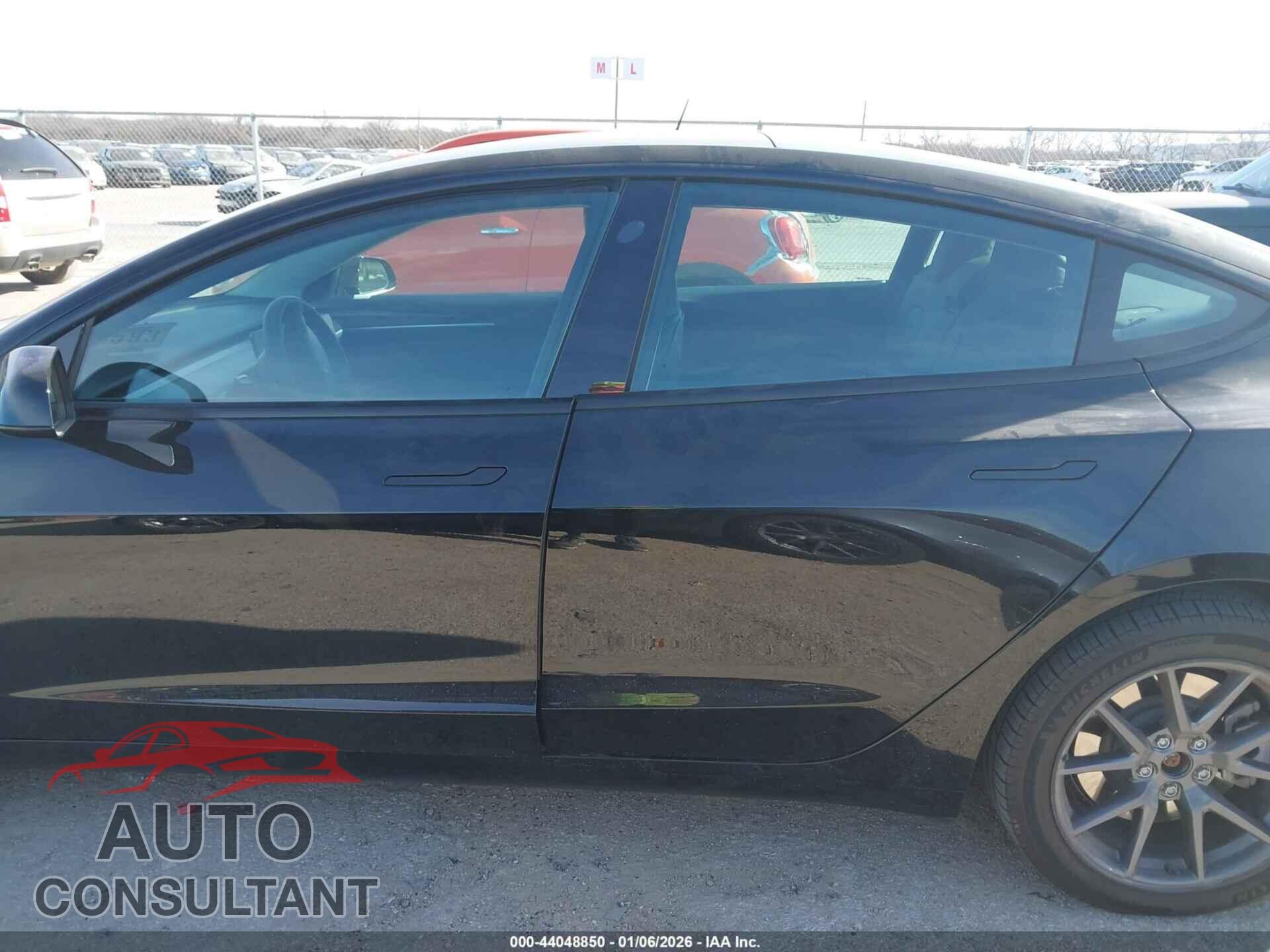 TESLA MODEL 3 2023 - 5YJ3E1EA8PF453431