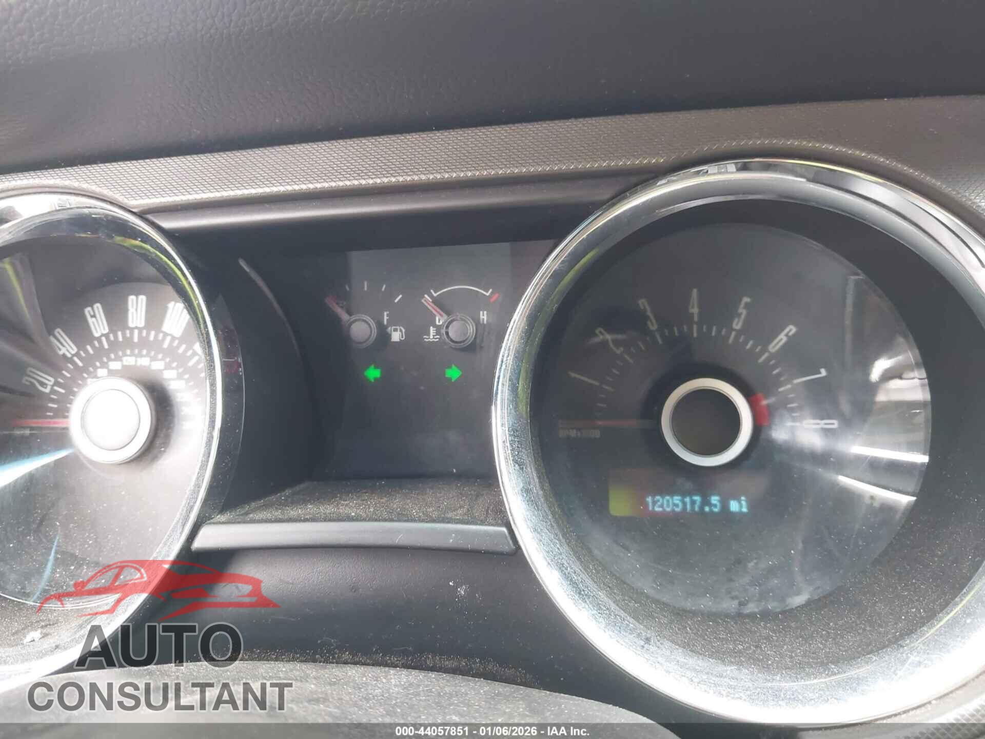 FORD MUSTANG 2013 - 1ZVBP8CF6D5282041