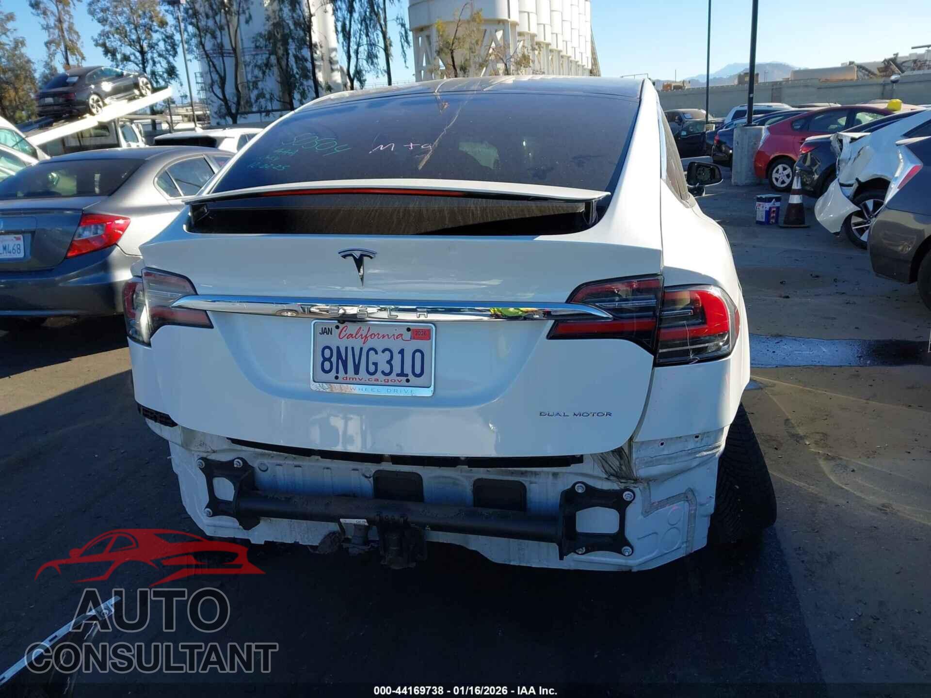 TESLA MODEL X 2020 - 5YJXCAE20LF241018