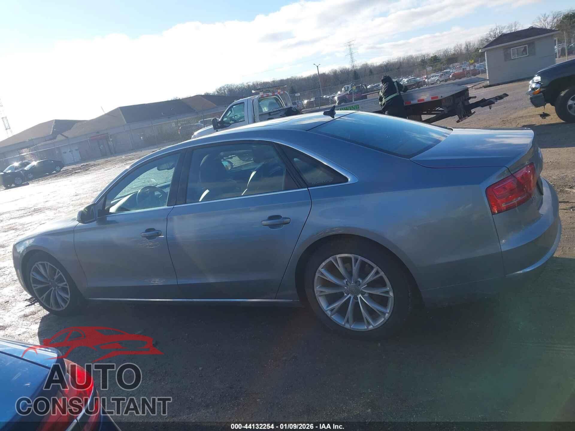 AUDI A8 L 2013 - WAURGAFD2DN013664