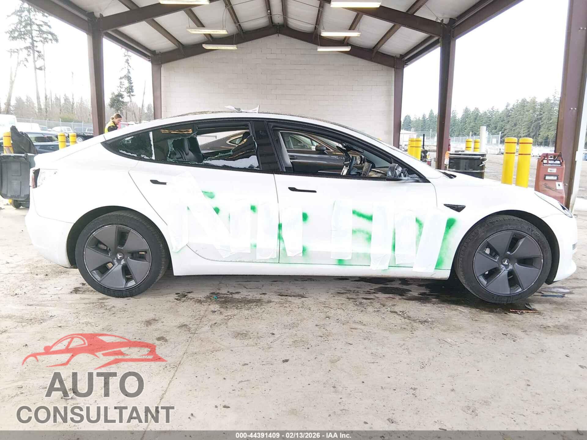 TESLA MODEL 3 2021 - 5YJ3E1EA3MF976867