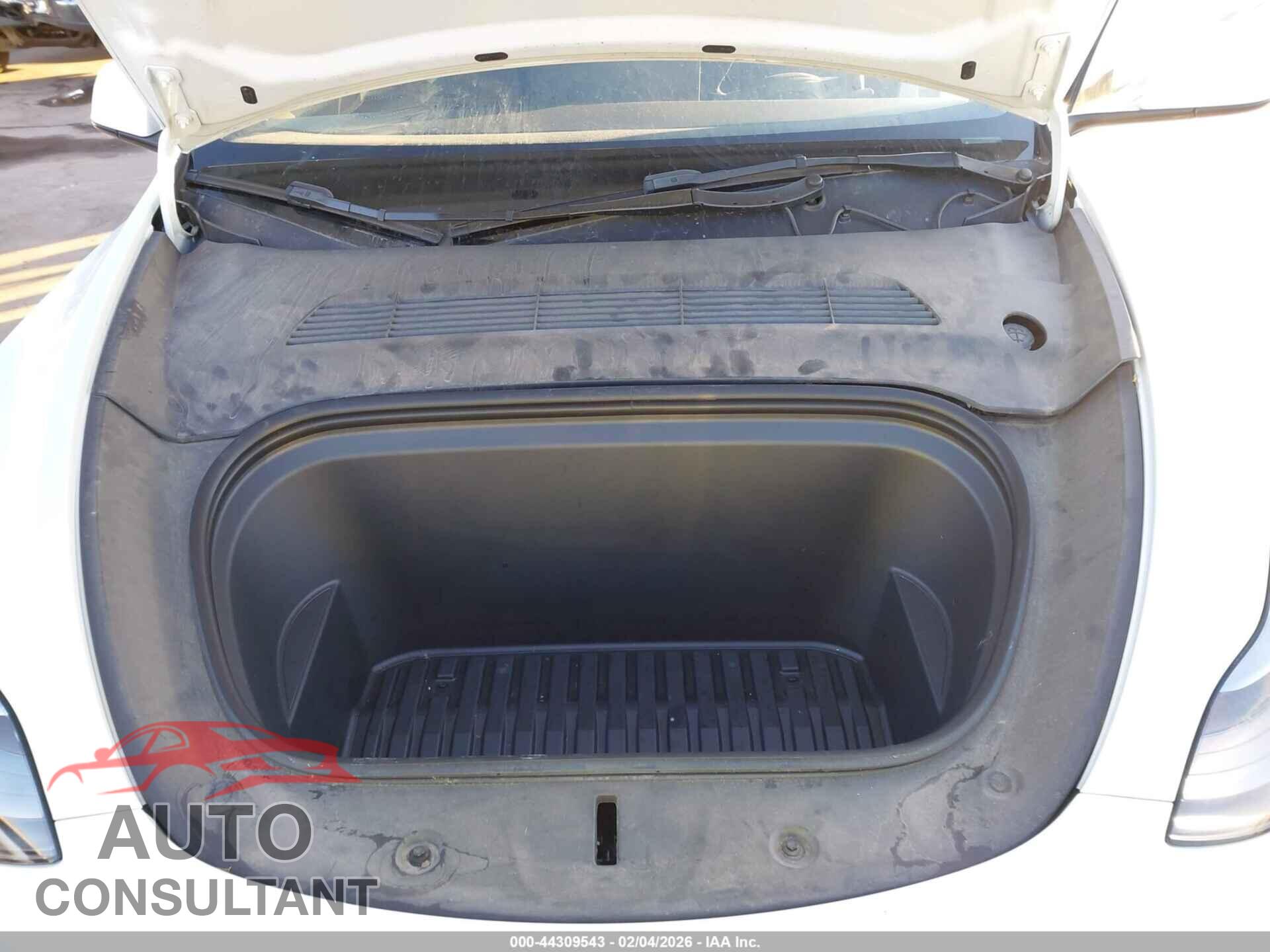 TESLA MODEL Y 2023 - 7SAYGDEFXPF757909