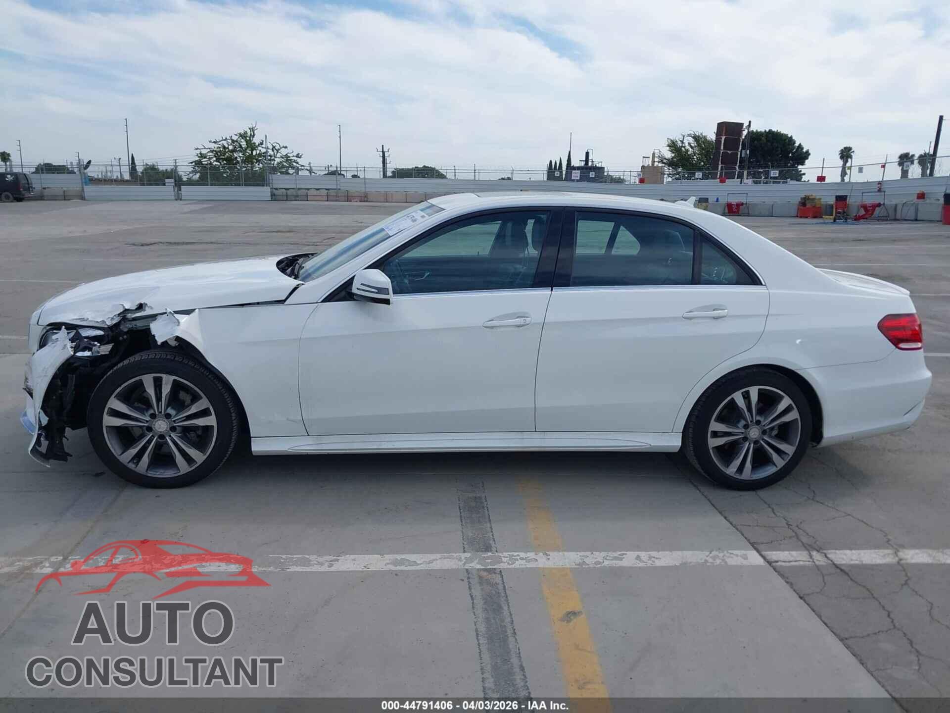 MERCEDES-BENZ E 350 2015 - WDDHF5KB4FB131027