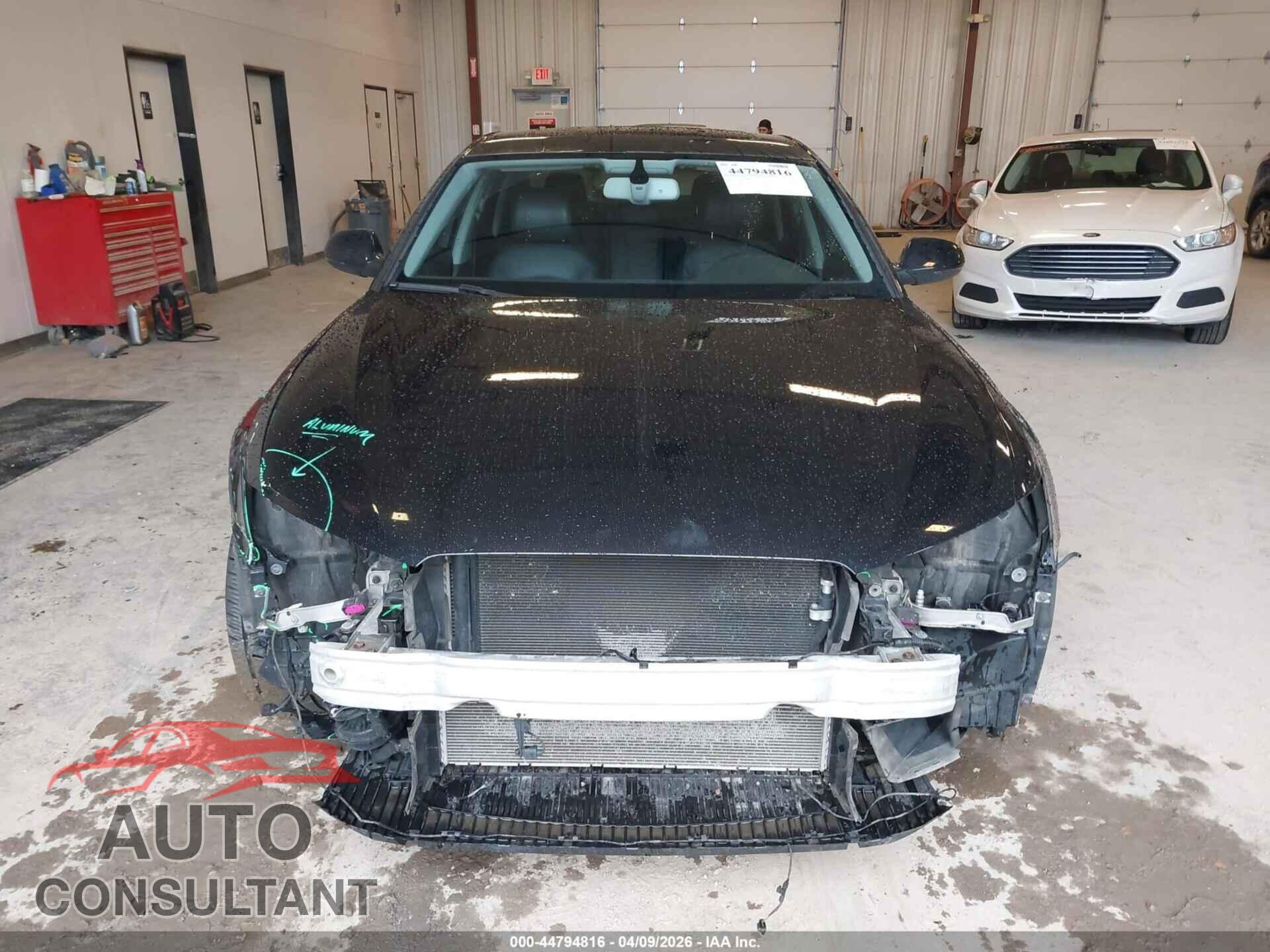 AUDI A6 2013 - WAUGGAFC0DN098907
