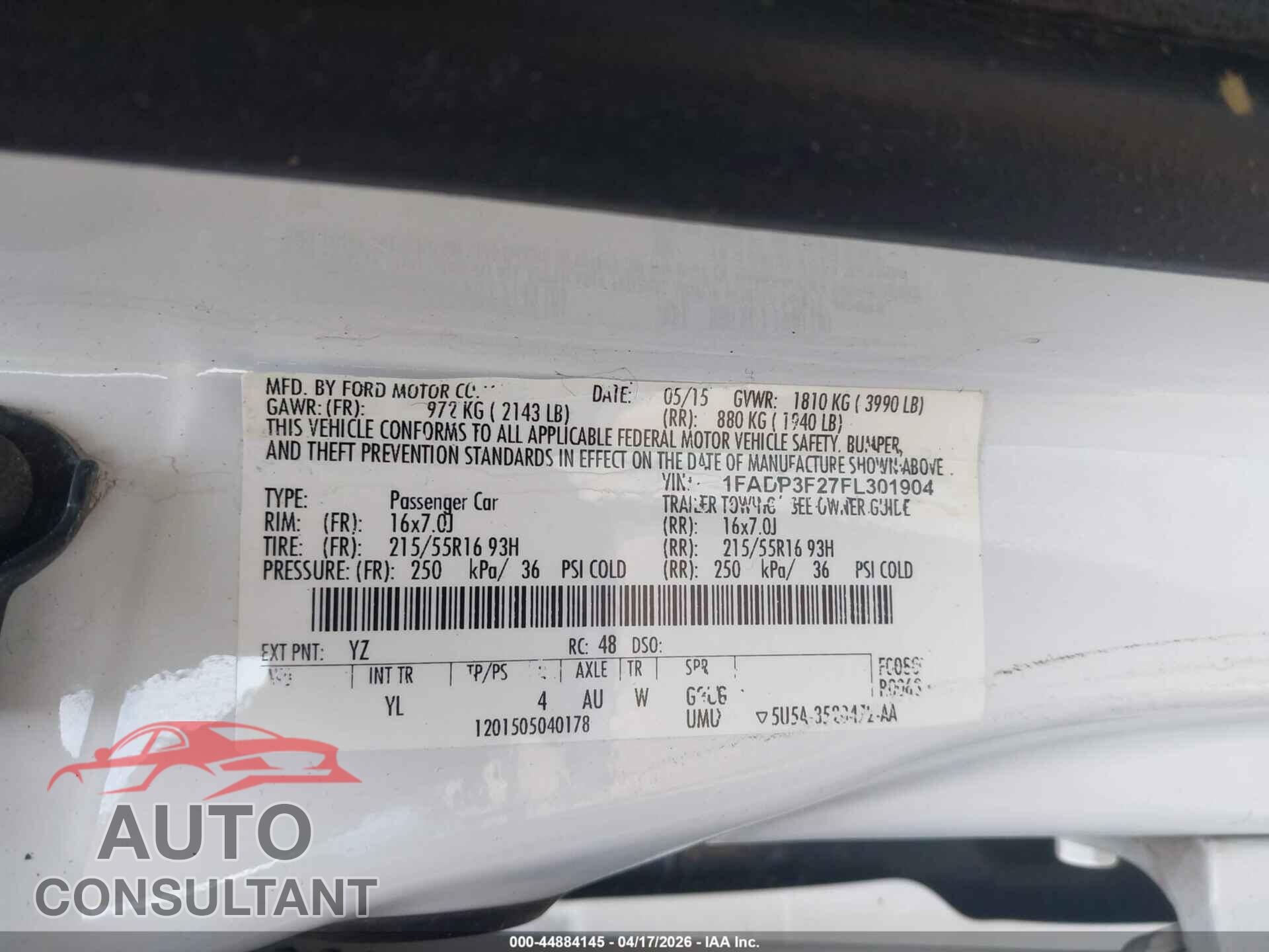 FORD FOCUS 2015 - 1FADP3F27FL301904