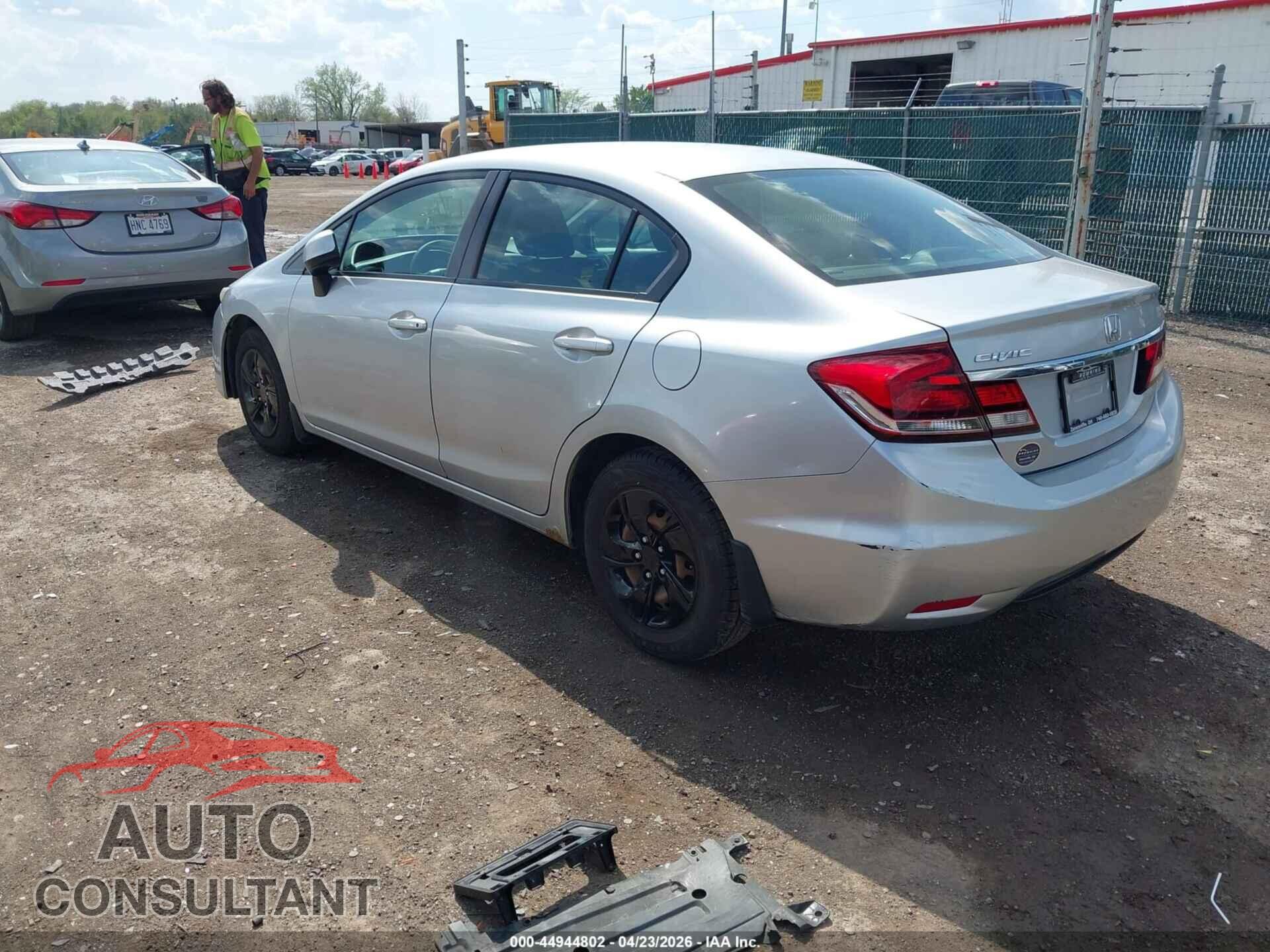 HONDA CIVIC 2013 - 2HGFB2F55DH574115