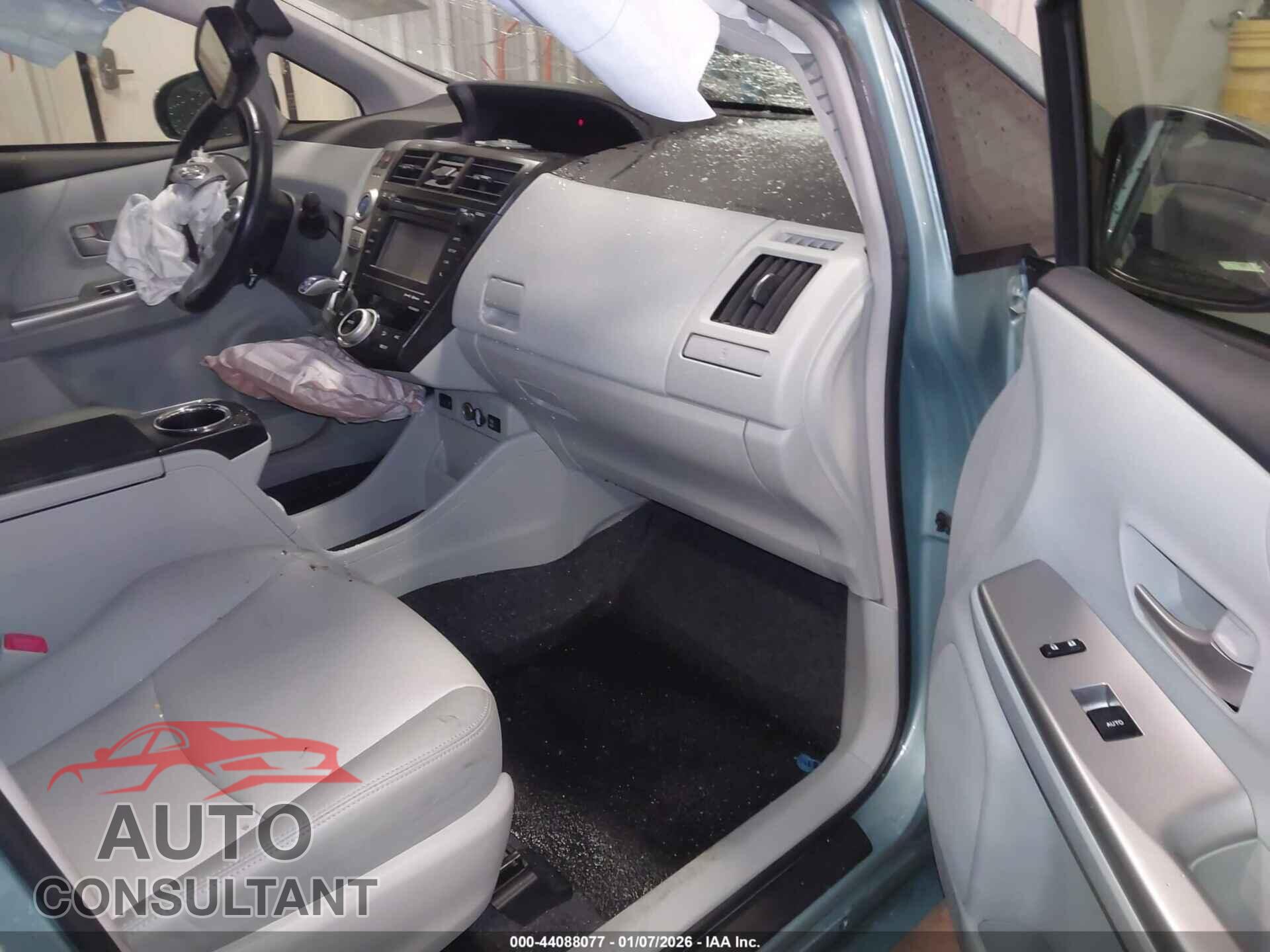 TOYOTA PRIUS V 2013 - JTDZN3EU6D3201105