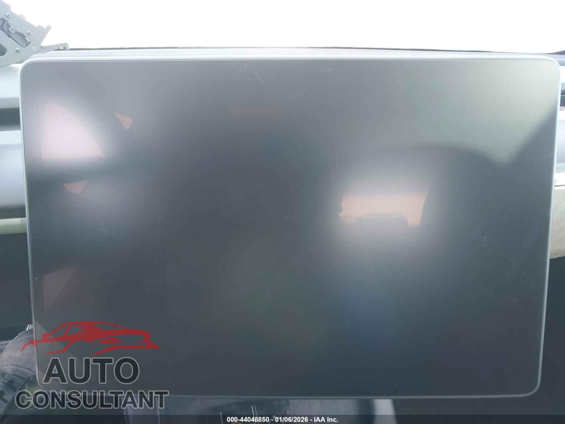 TESLA MODEL 3 2023 - 5YJ3E1EA8PF453431