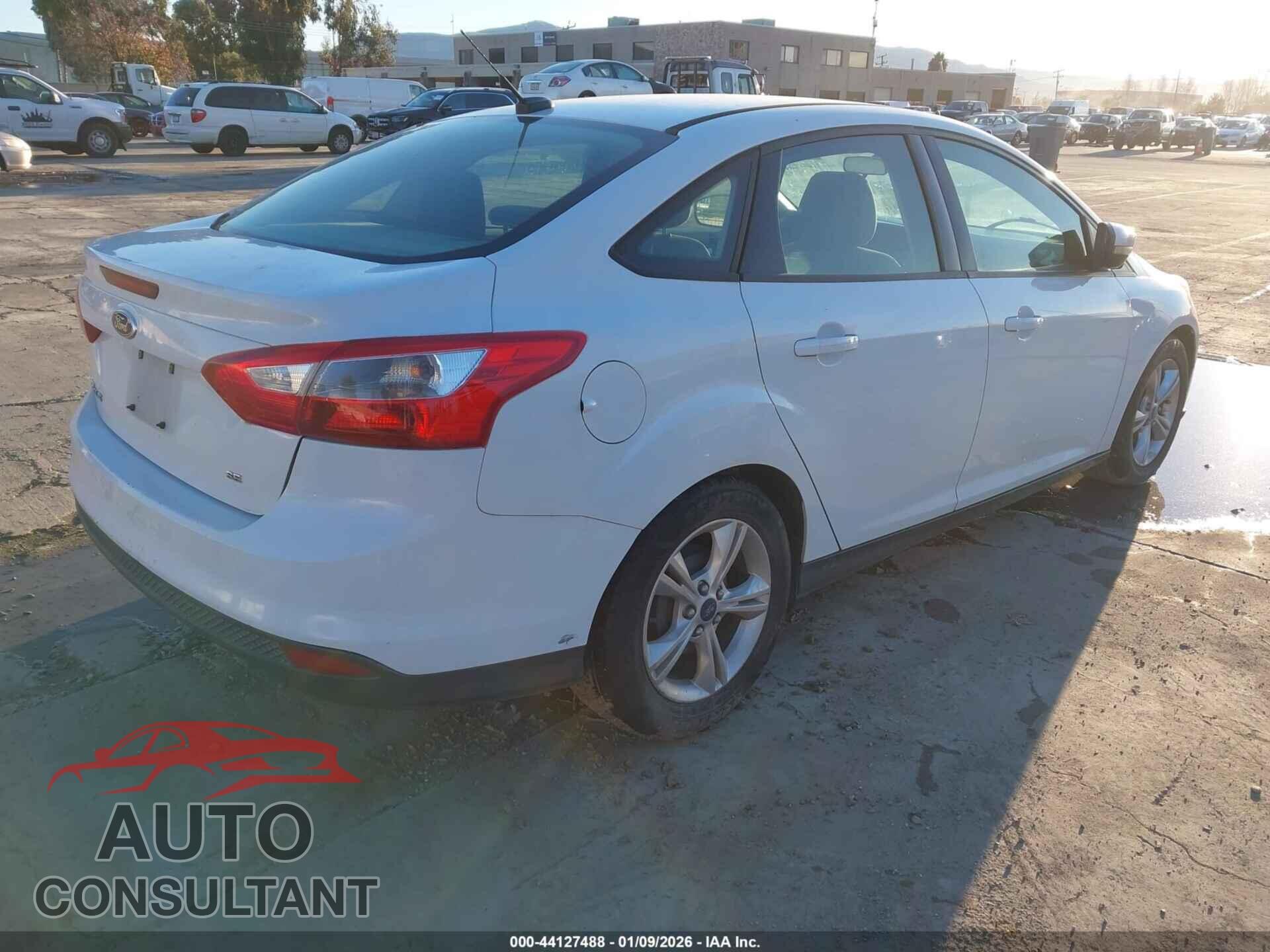 FORD FOCUS 2014 - 1FADP3F20EL111117
