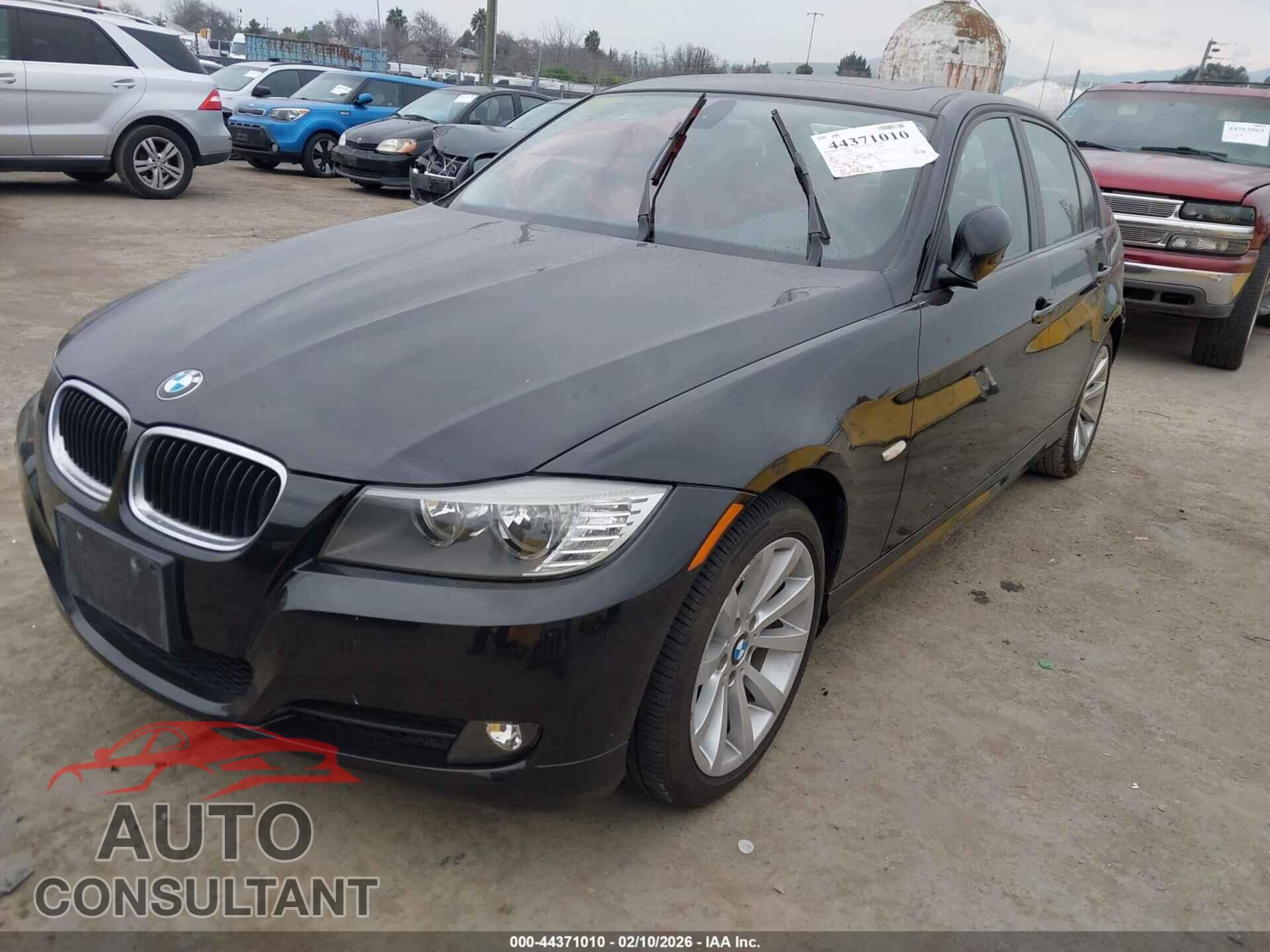 BMW 328I 2011 - WBAPH5C53BA445743
