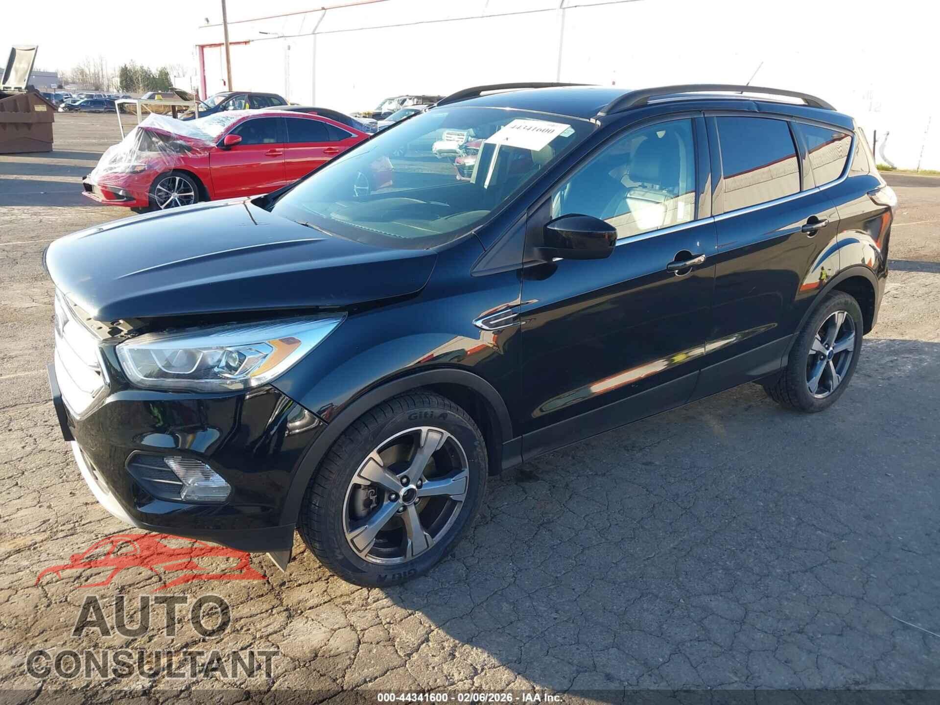 FORD ESCAPE 2017 - 1FMCU9GDXHUC51848