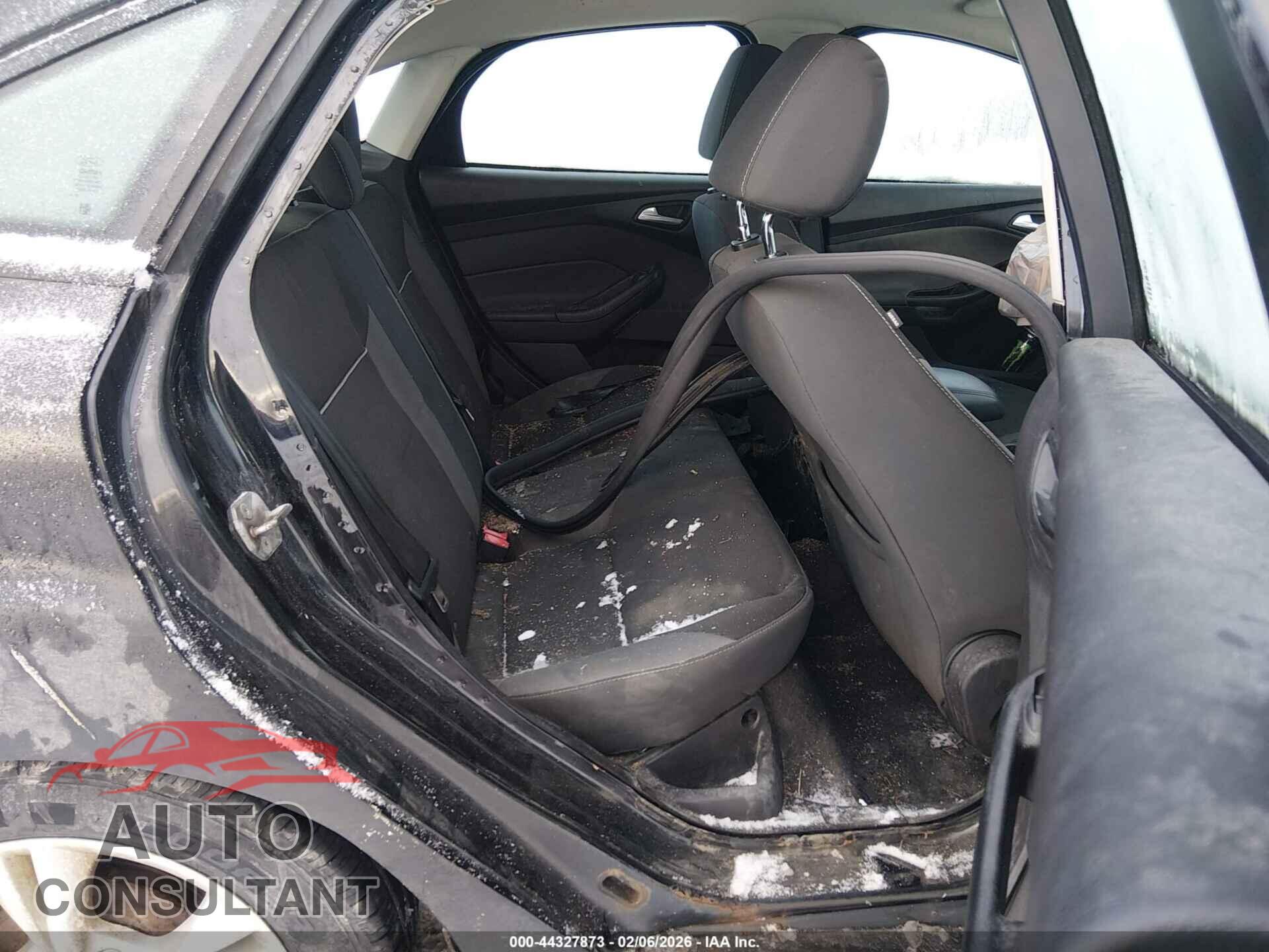FORD FOCUS 2014 - 1FADP3F23EL164846