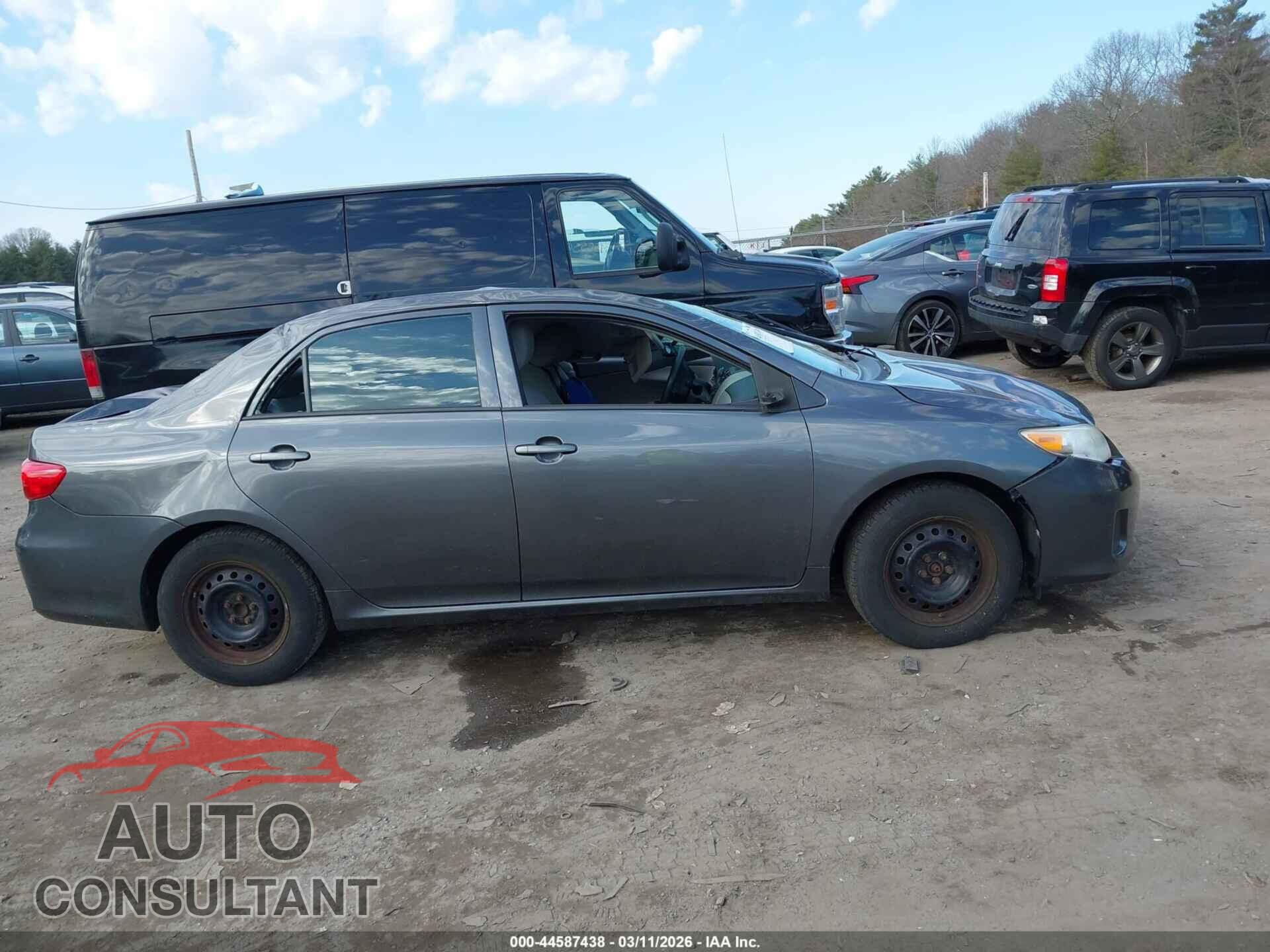 TOYOTA COROLLA 2013 - 2T1BU4EE7DC035882