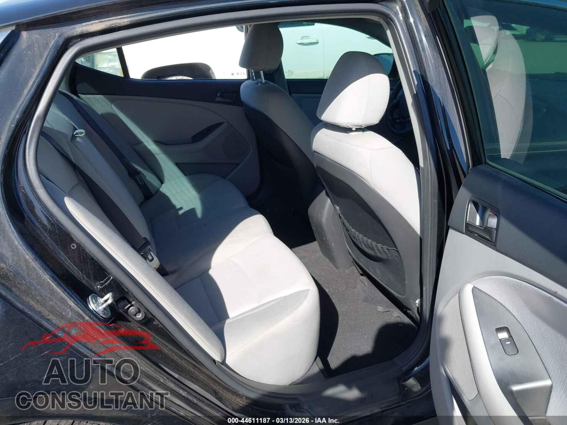 KIA OPTIMA 2013 - KNAGM4A75D5300791