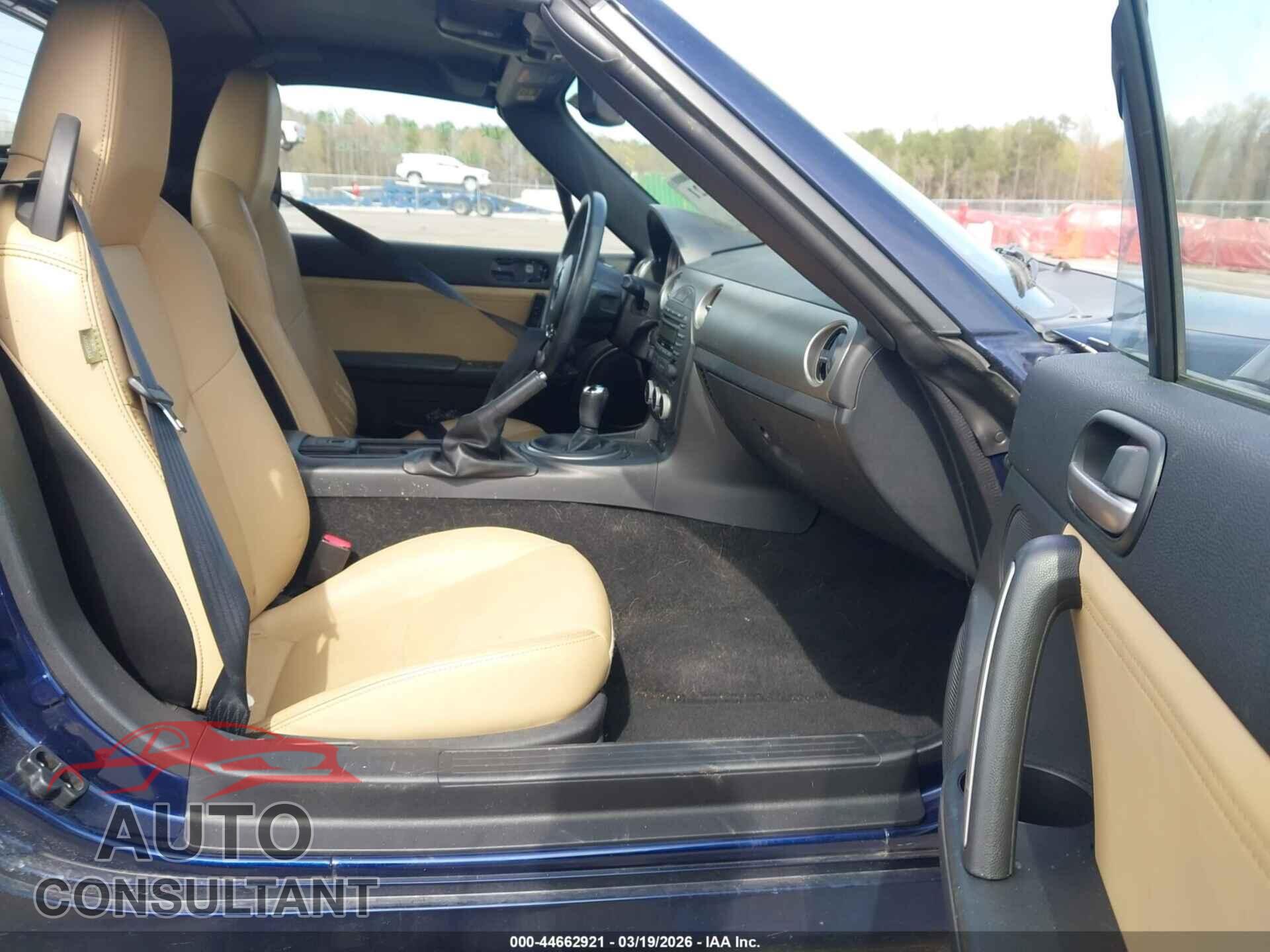MAZDA MX-5 MIATA 2012 - JM1NC2PF8C0221112